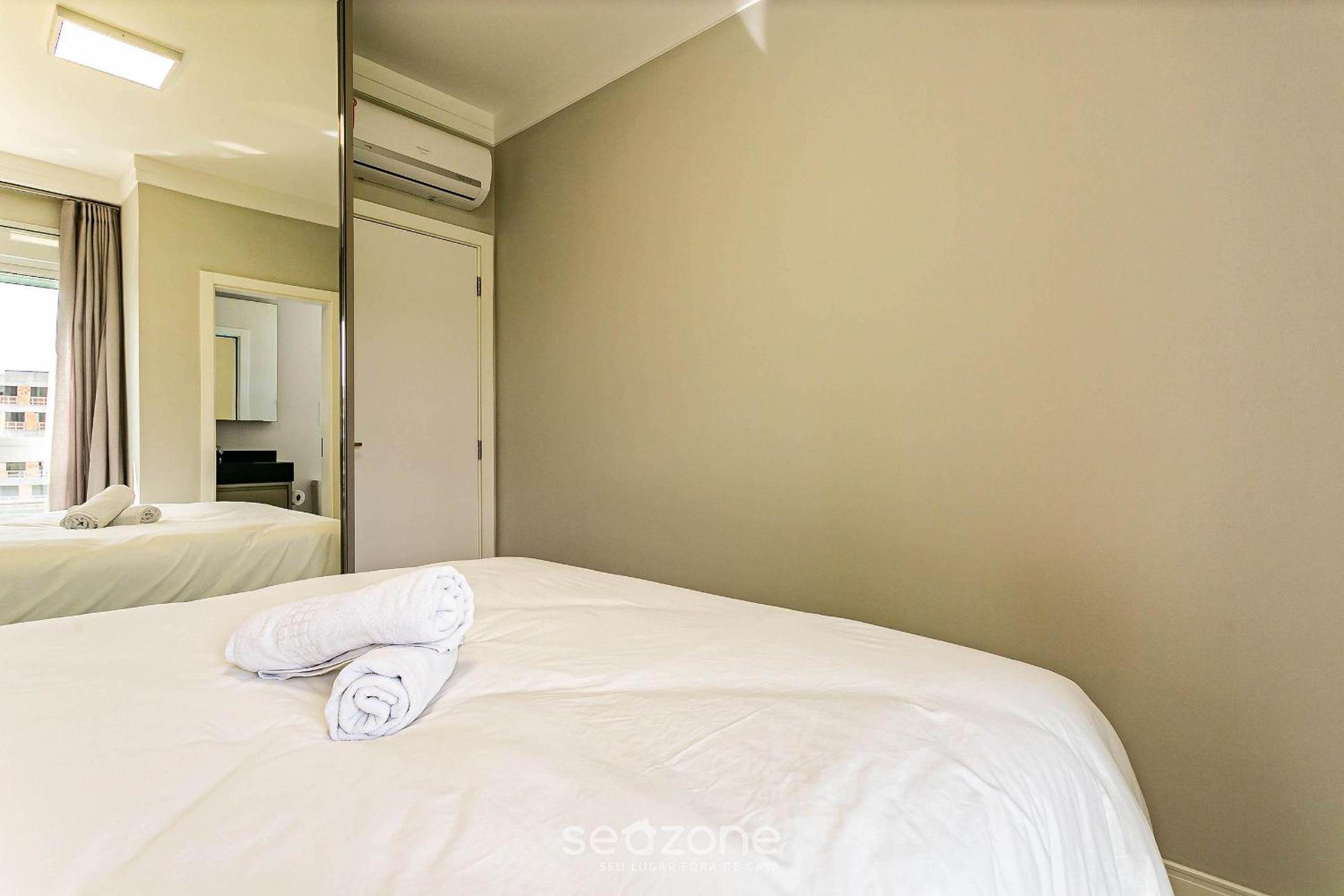 Three-Bedroom Apartment - Photo 12