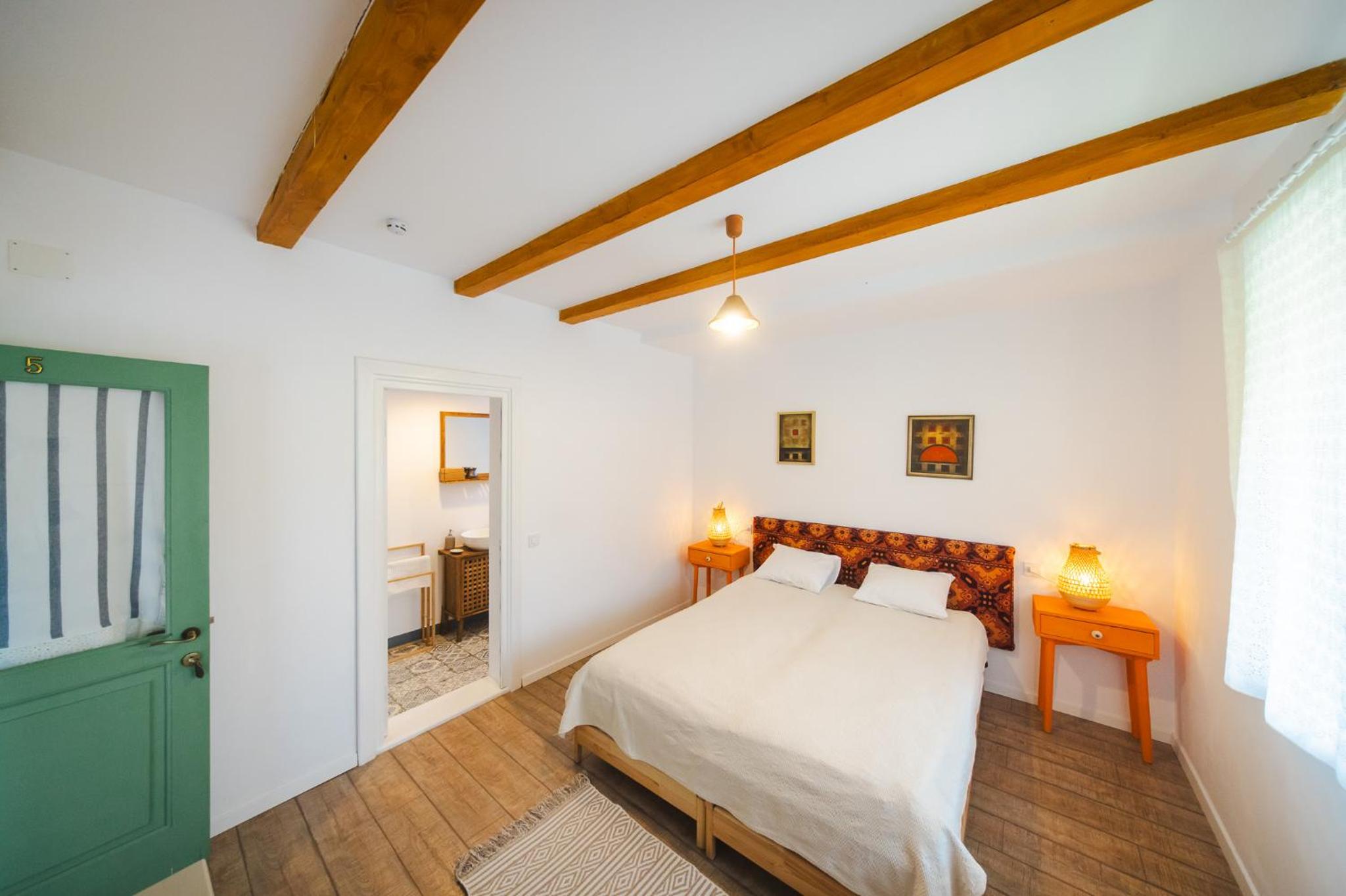 Twin Room - Photo 5