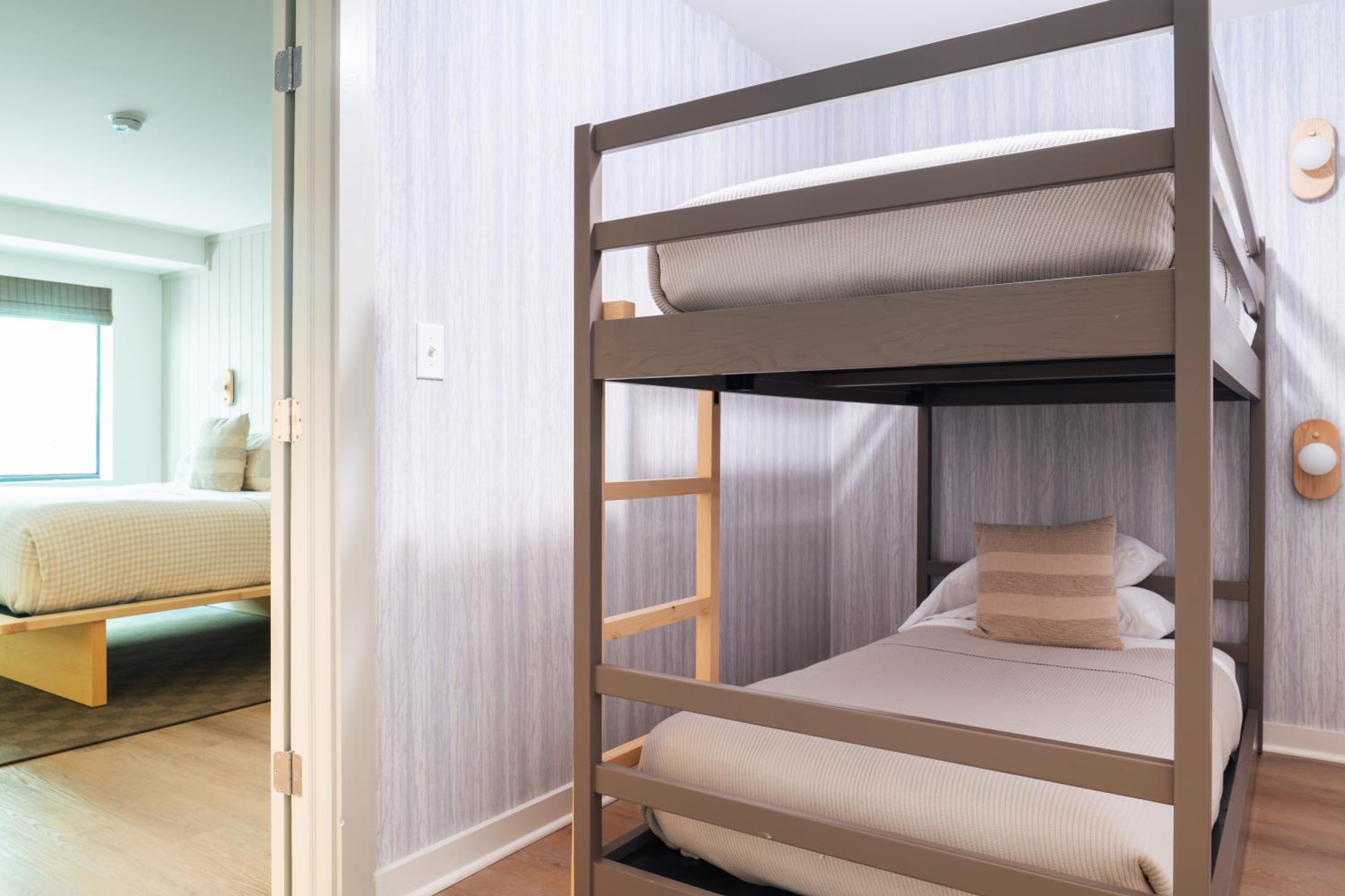King Bunk Suite - Photo 5