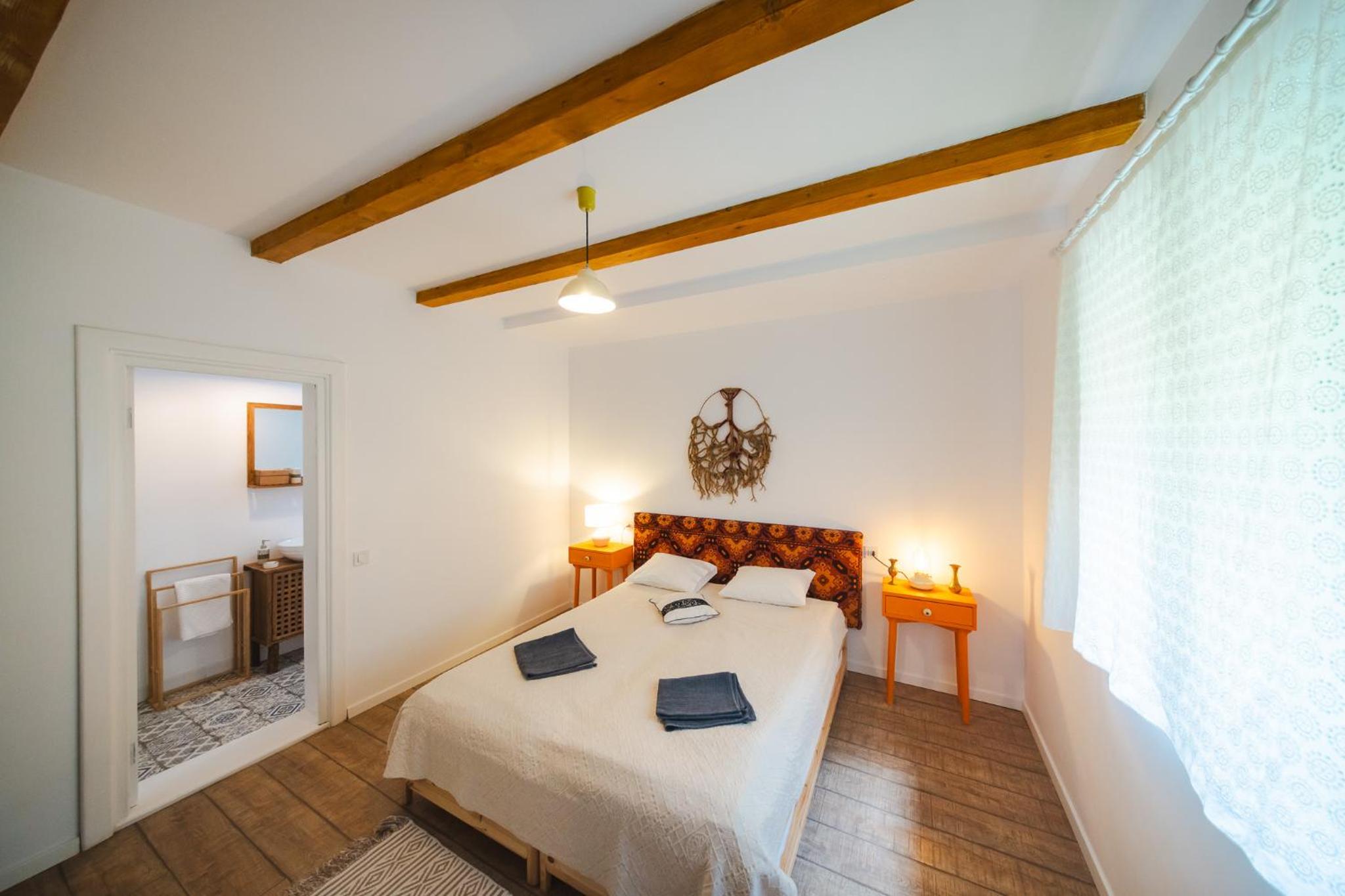 Twin Room - Photo 3