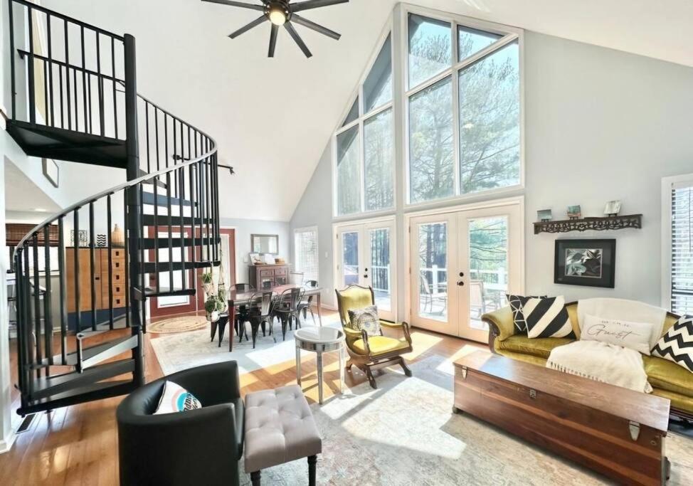 Three-Bedroom Chalet photo 1