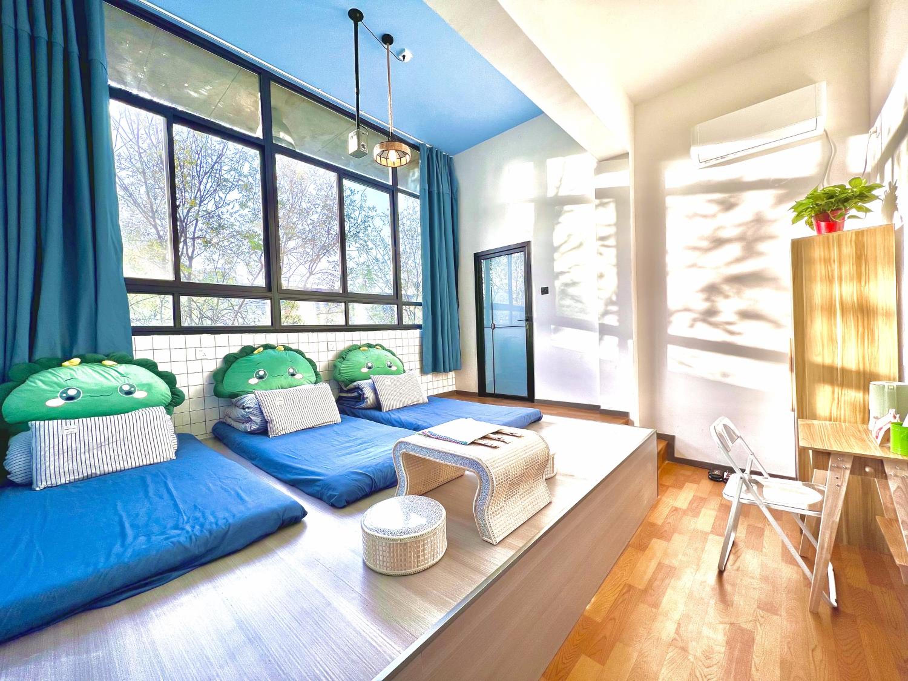 Triple Room with City View