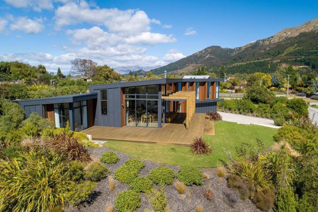 Villa photo 2