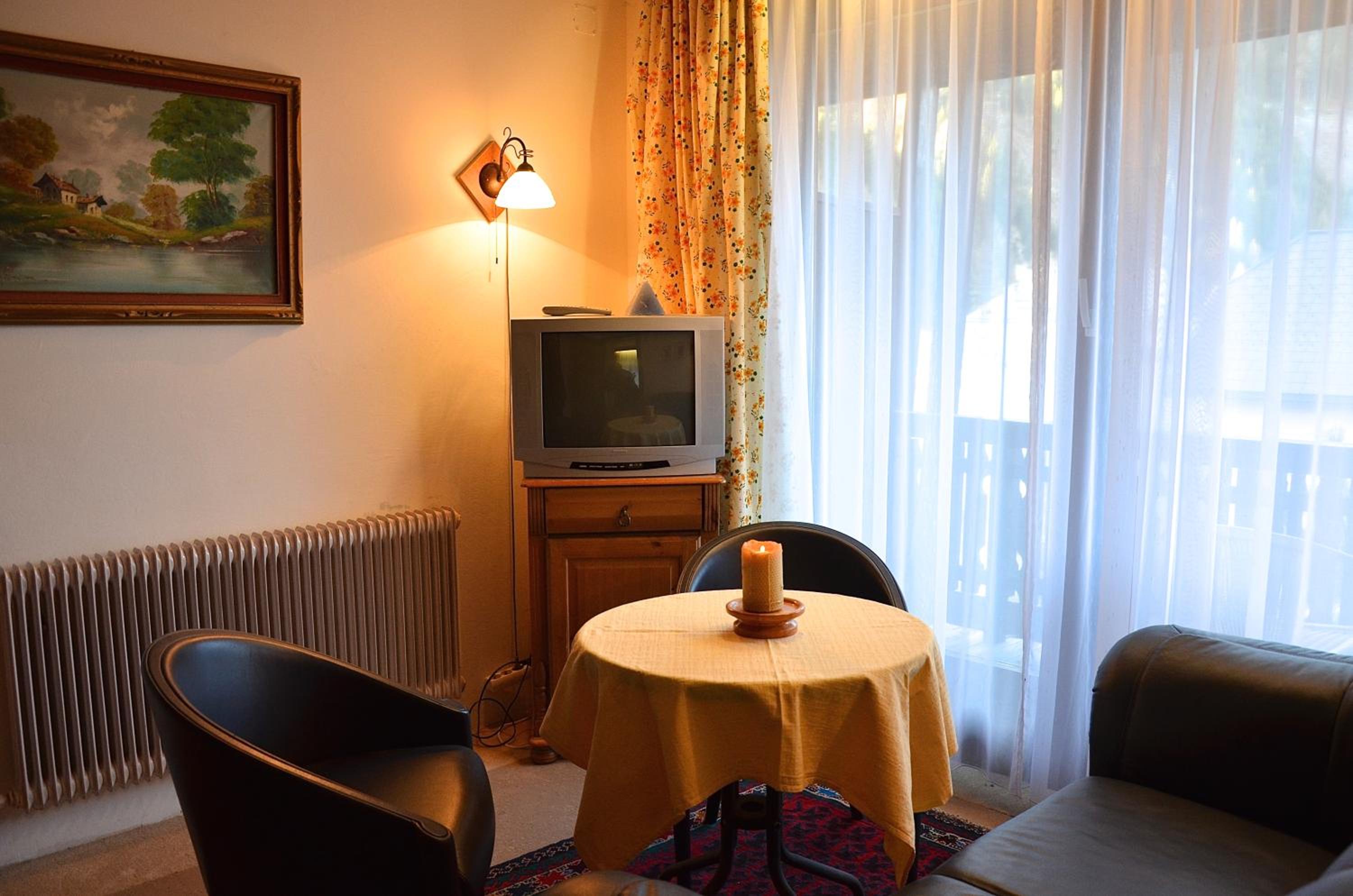 Apartment with Balcony photo 3