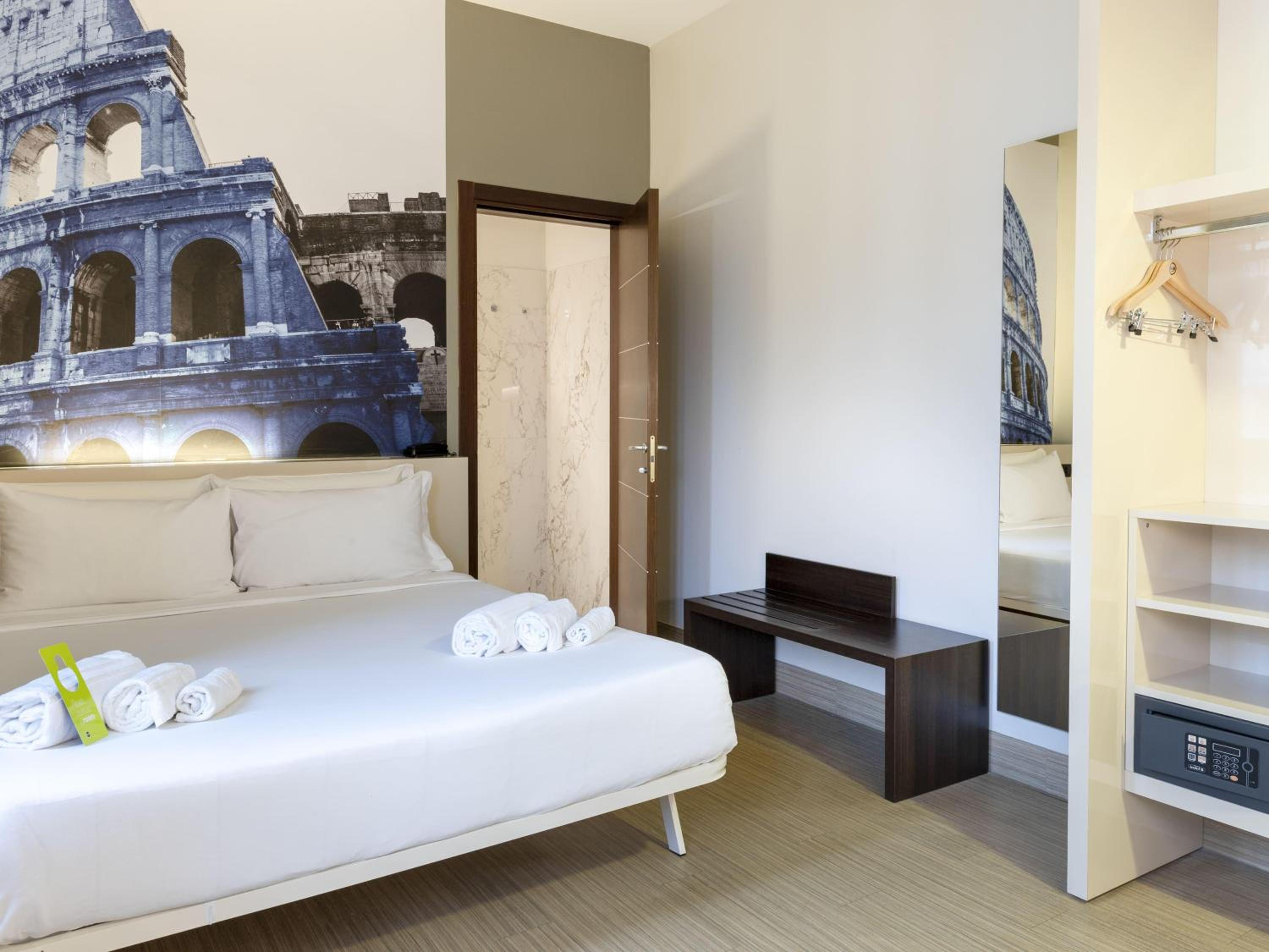 Double Room thumbnail 5