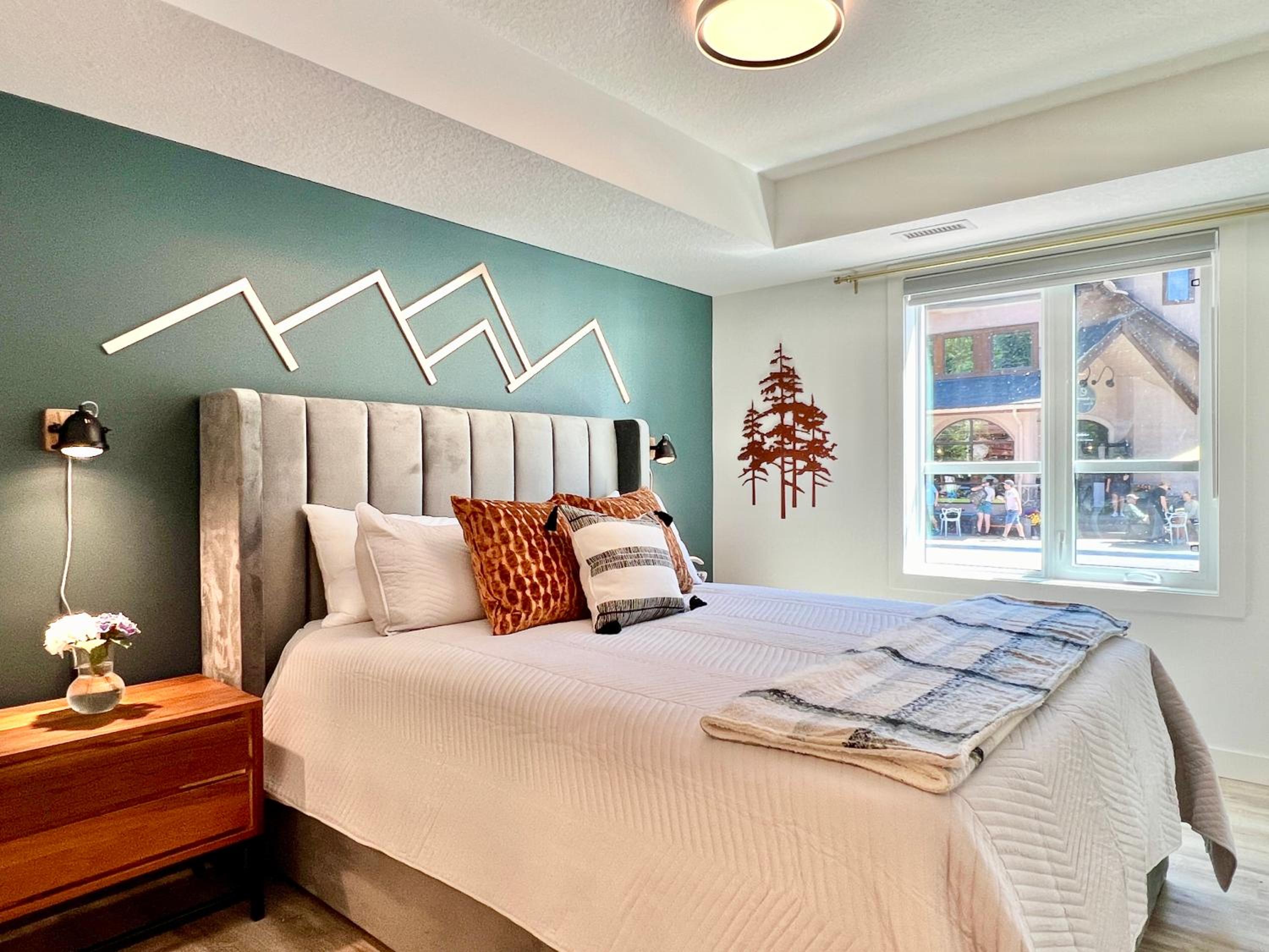 Two-Bedroom Apartment with Mountain View photo 1