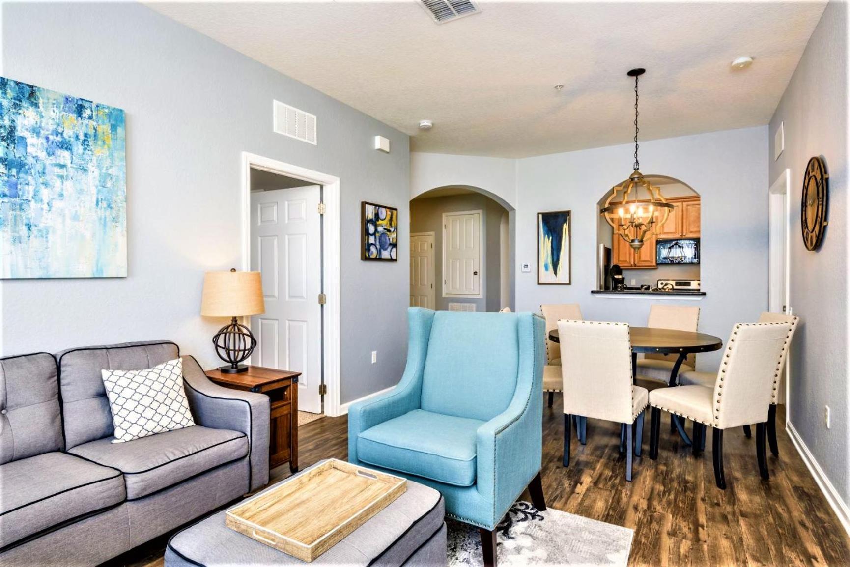 Deluxe Two-Bedroom Apartment