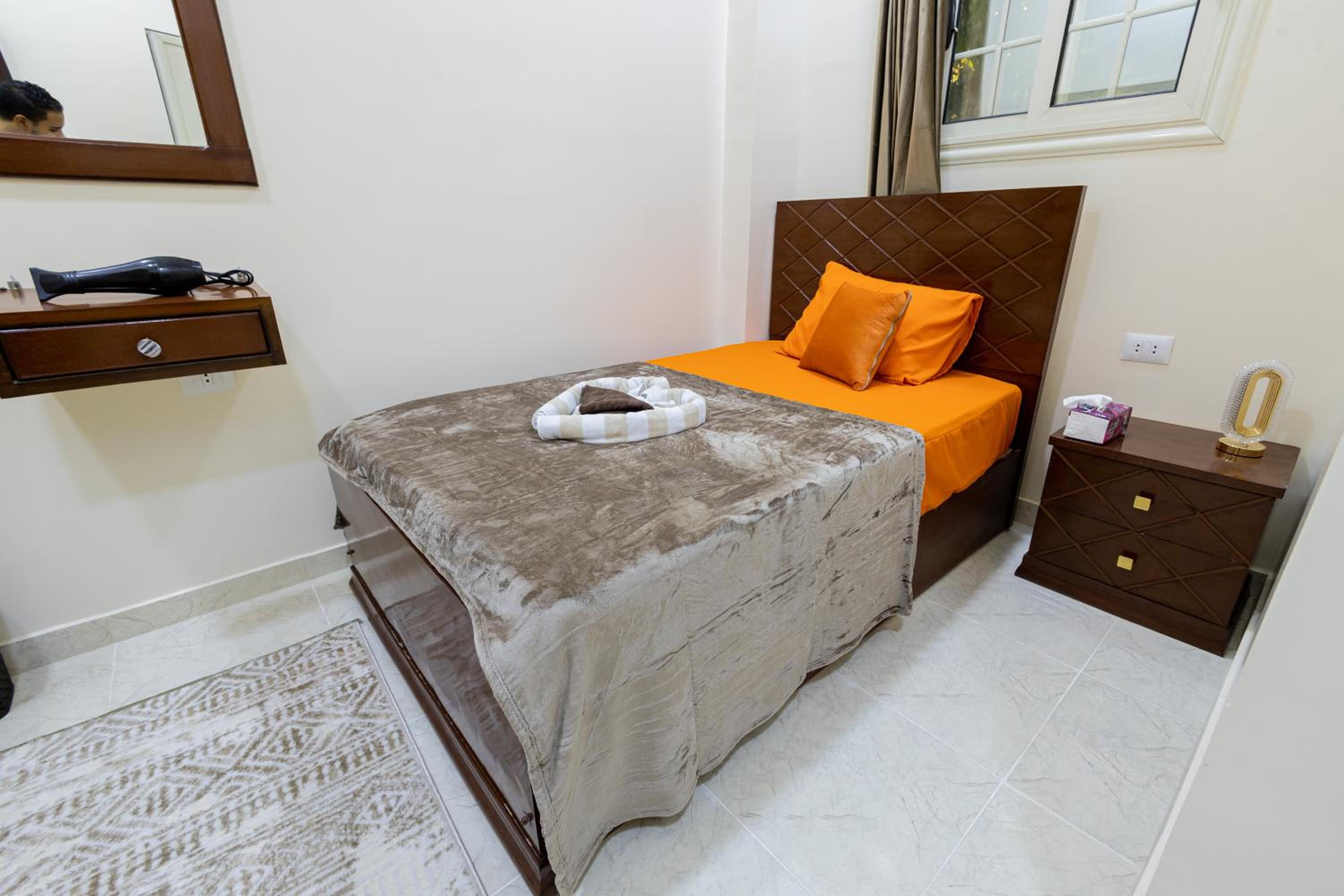 Single Room photo 3