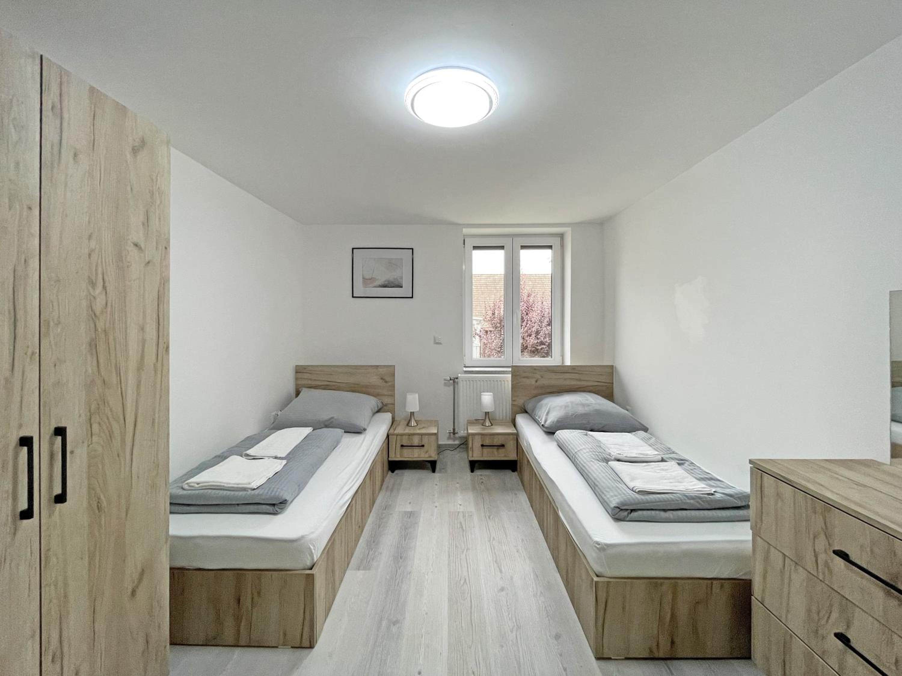 One-Bedroom Apartment photo 1