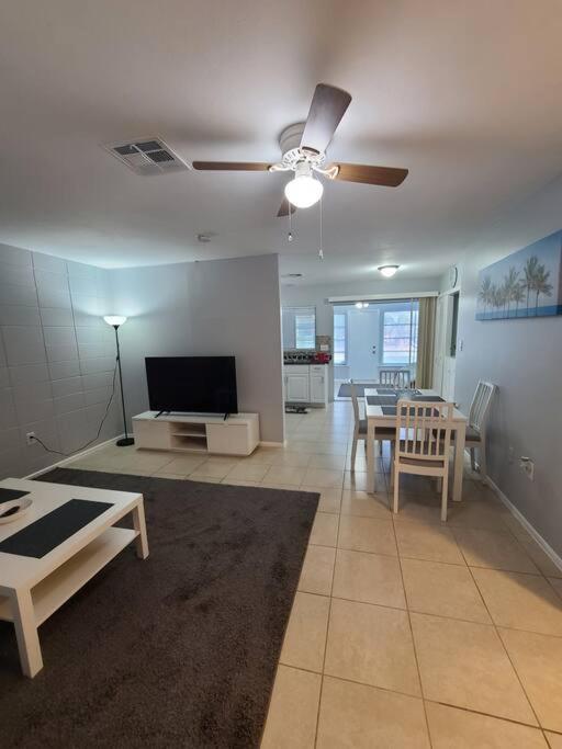 Three-Bedroom House photo 2