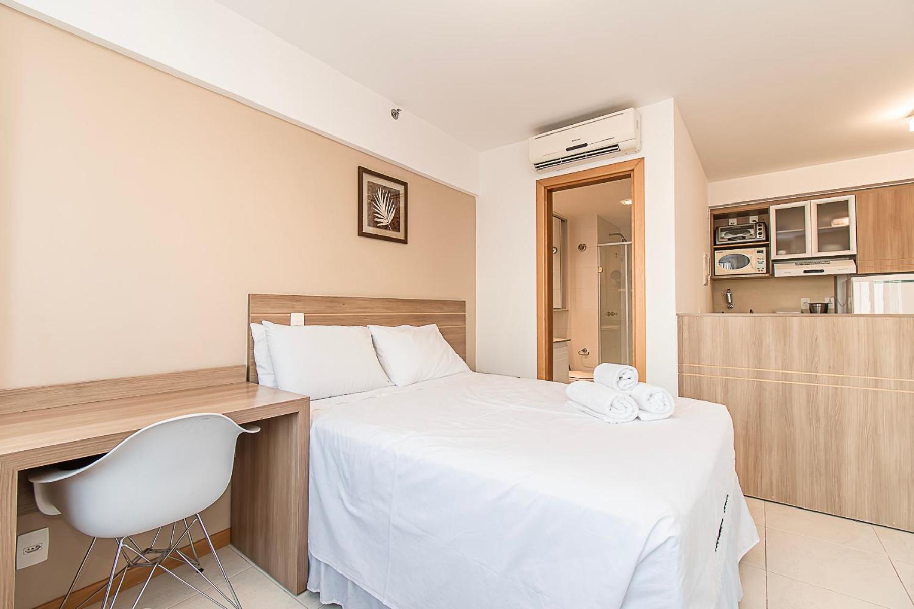 Deluxe Room (2 Adults + 1 Child)