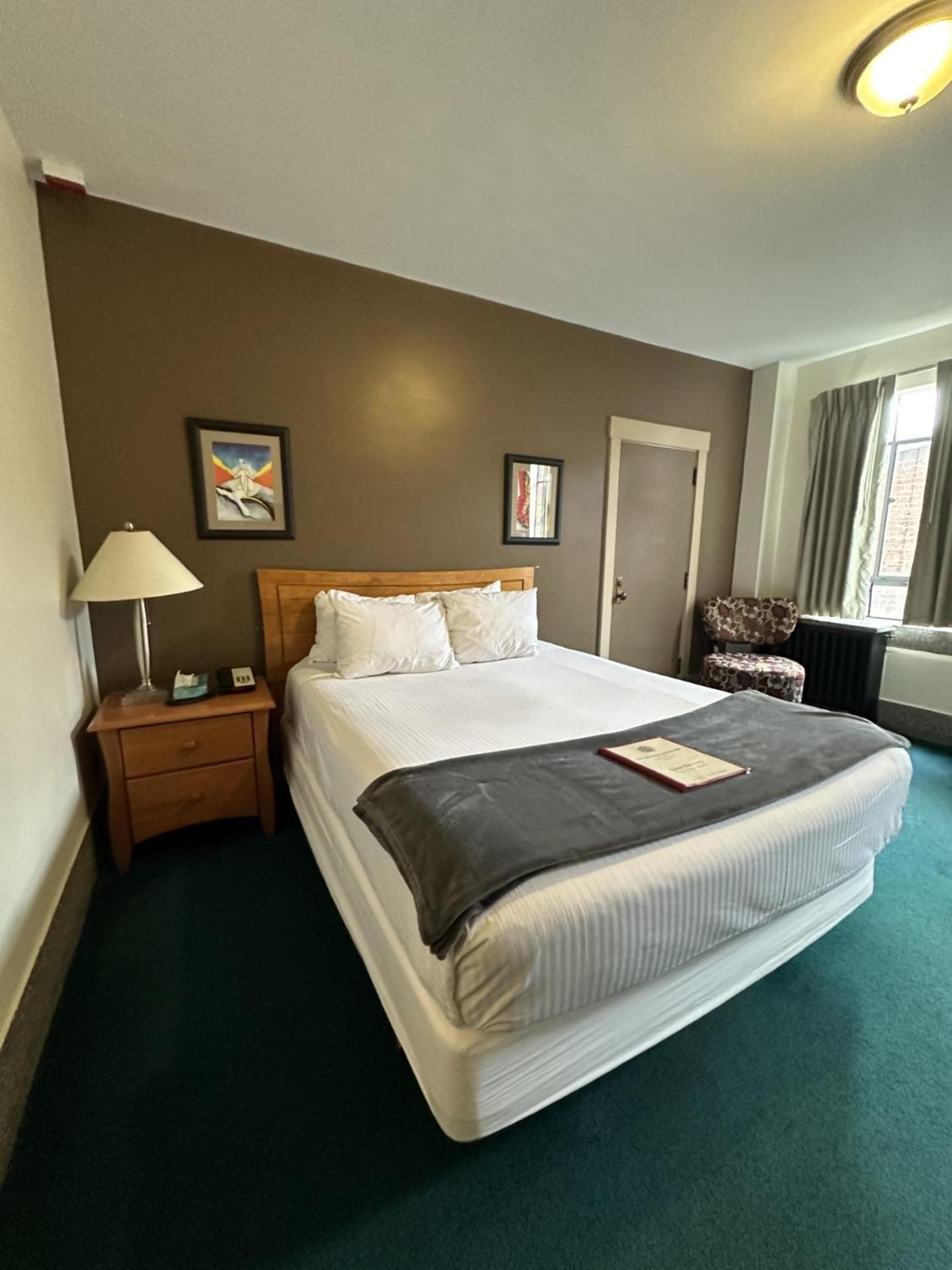 Queen Room