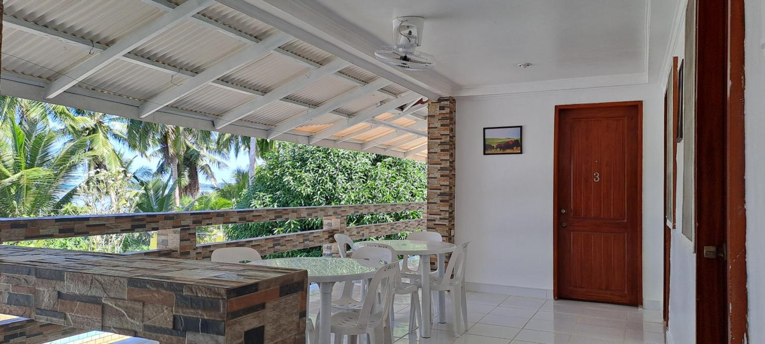 Villa - Beach Front - Photo 2