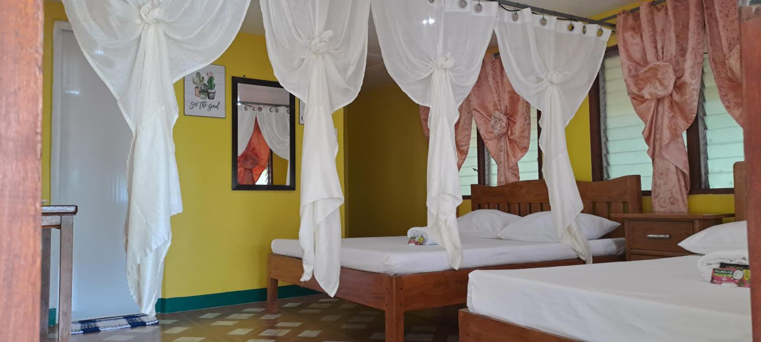 Villa - Beach Front - Photo 3