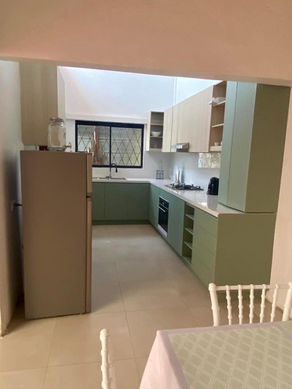 Three-Bedroom House photo 2