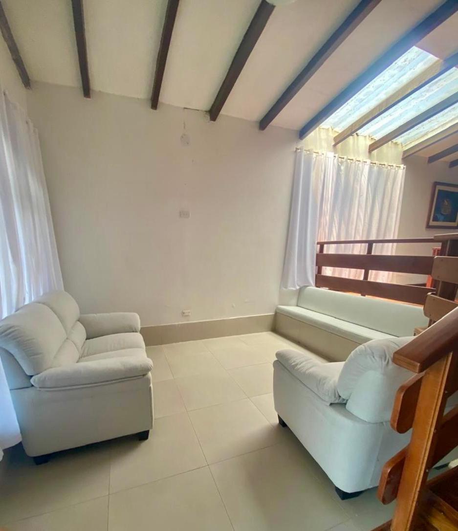 Three-Bedroom House photo 3