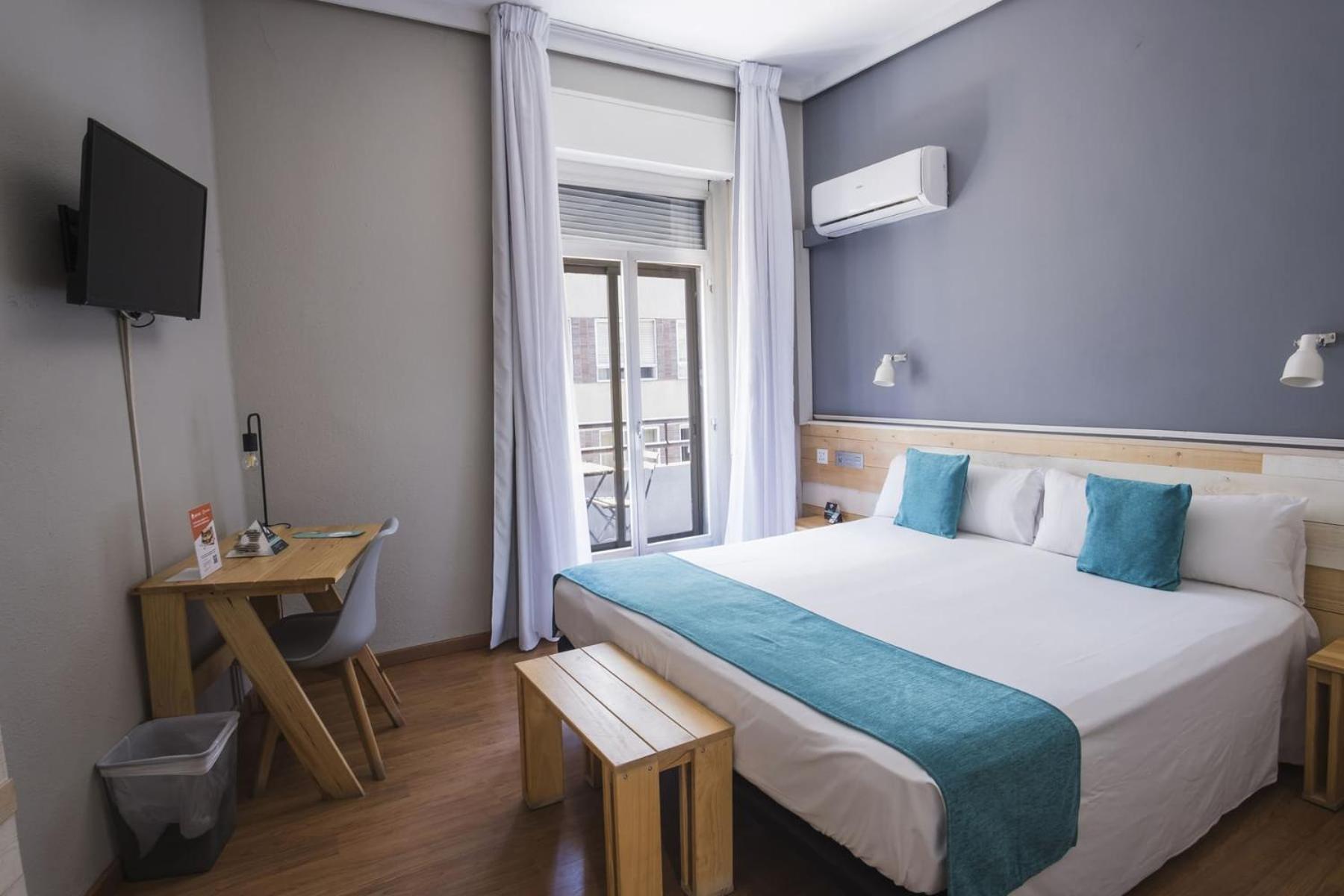 Habitación Doble o Twin Estándar con Balcón