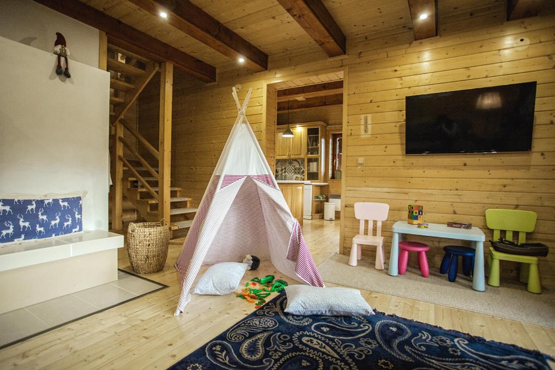 Three-Bedroom Chalet photo 1