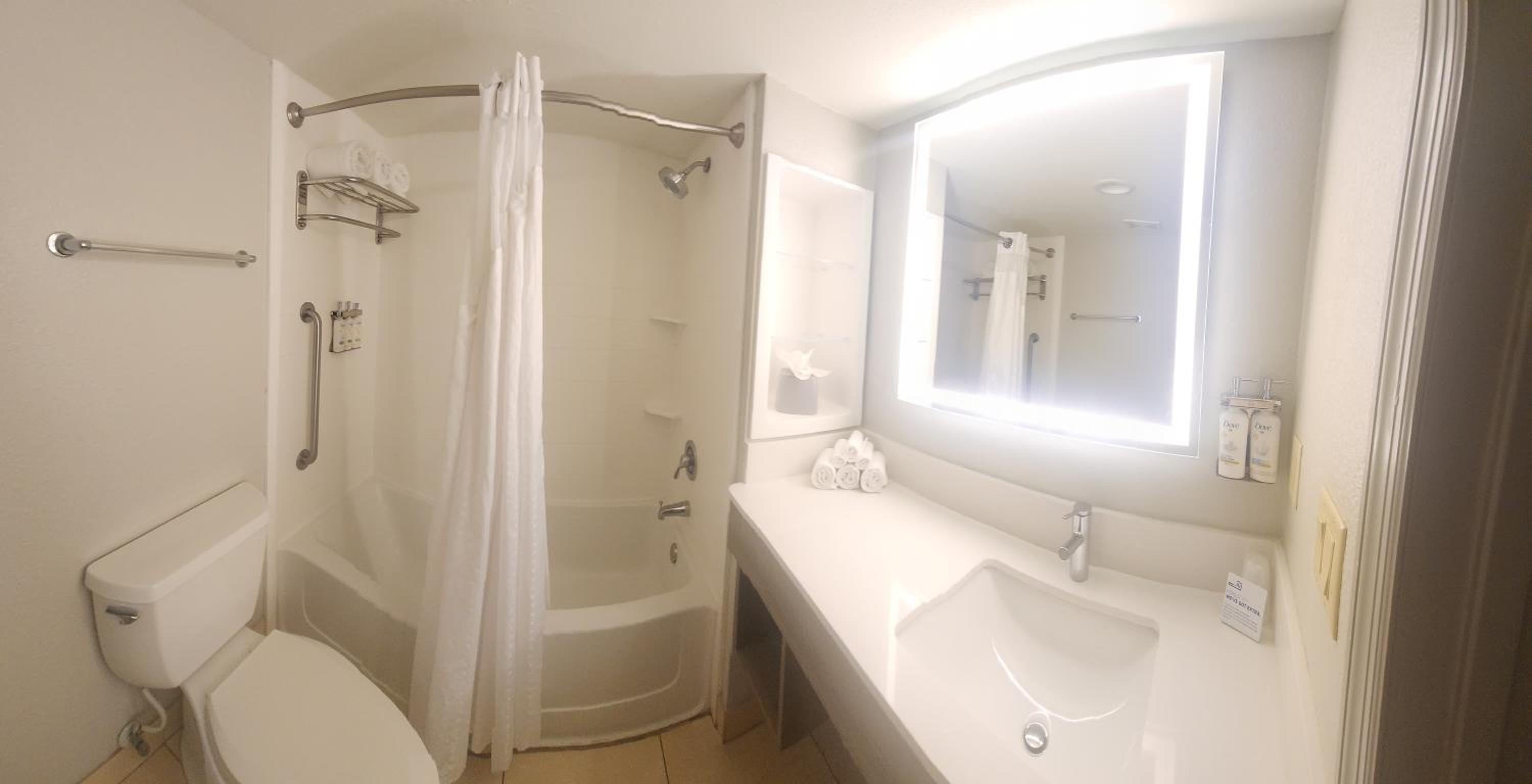 Executive King Suite with Ocean View - Non-Smoking - Photo 2