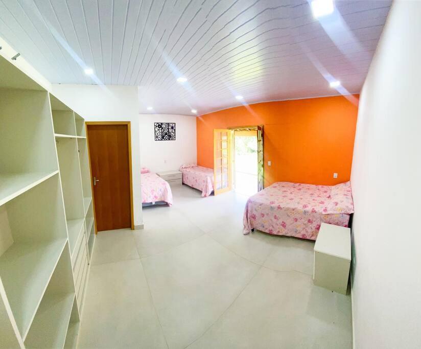 One-Bedroom House photo 1
