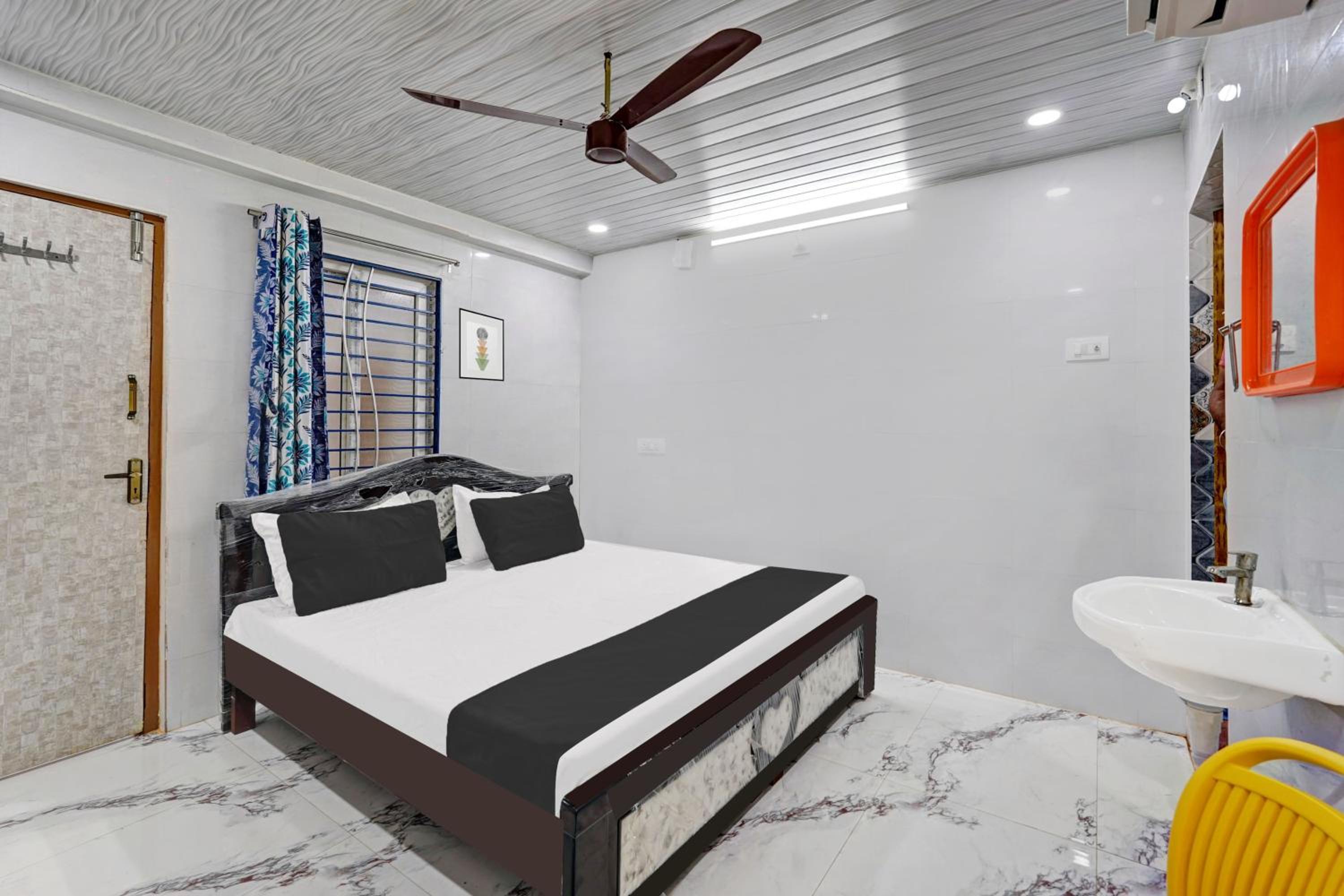 Classic Triple Room