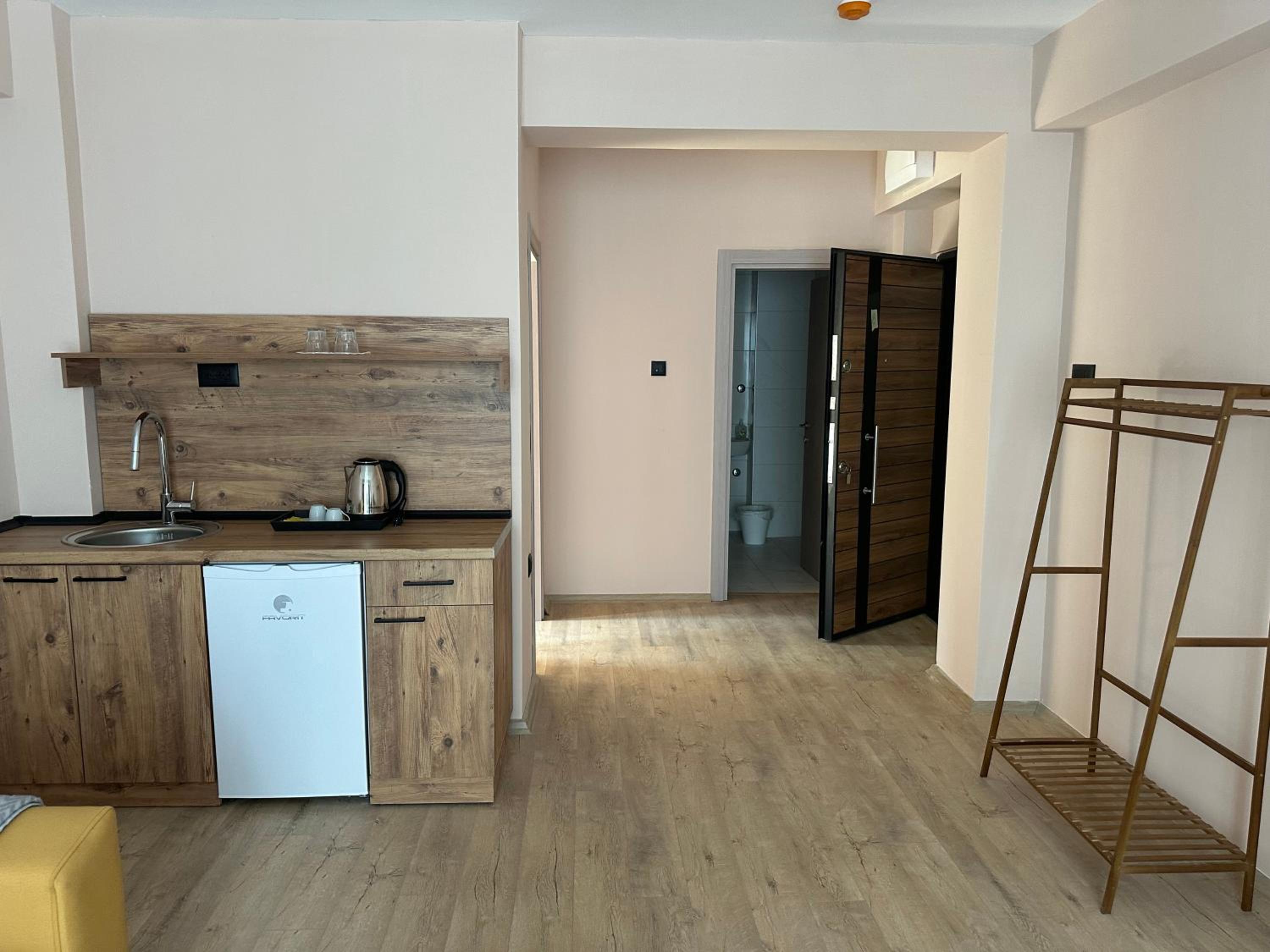 Apartment with City View photo 2