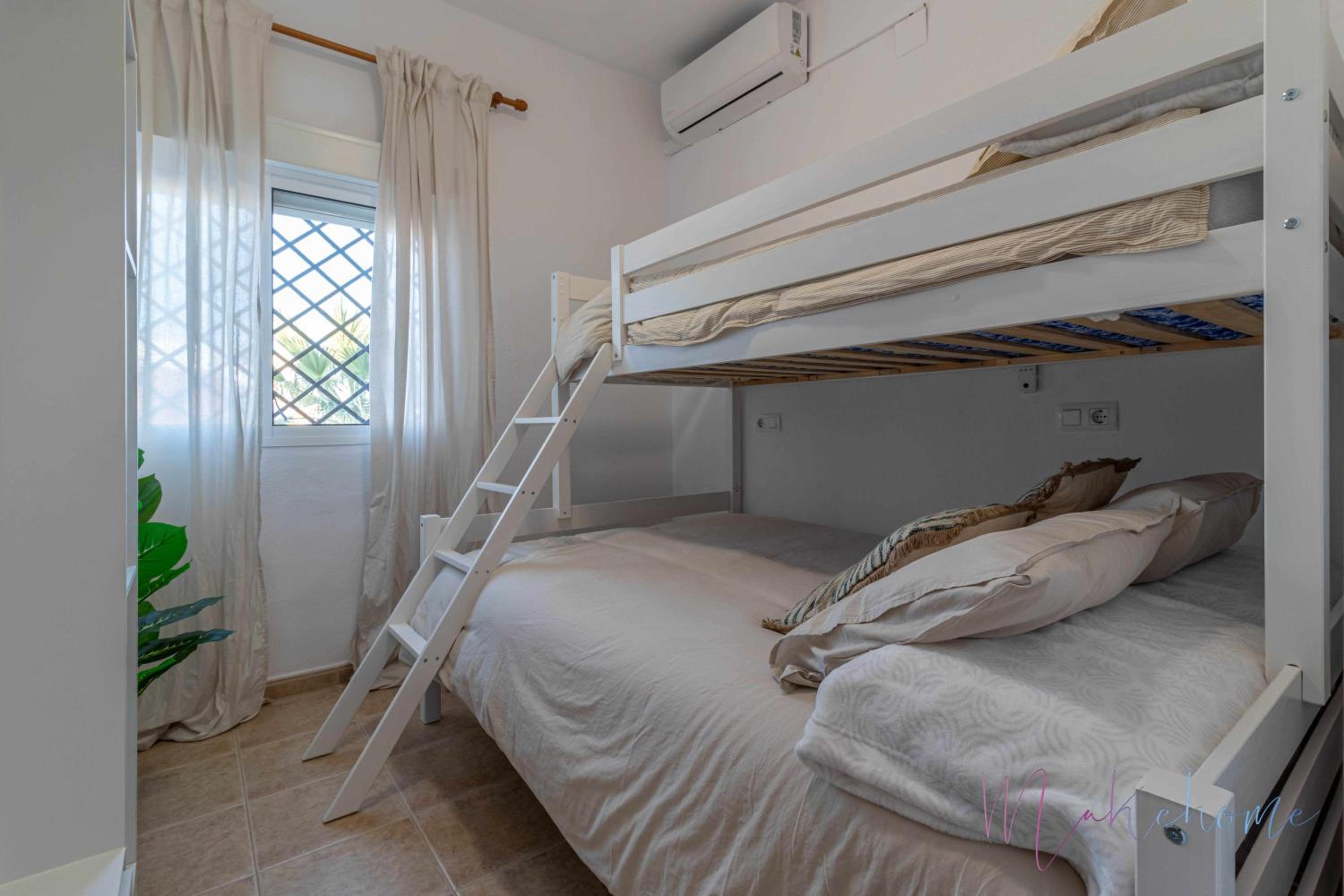 Casa de cuatro habitaciones