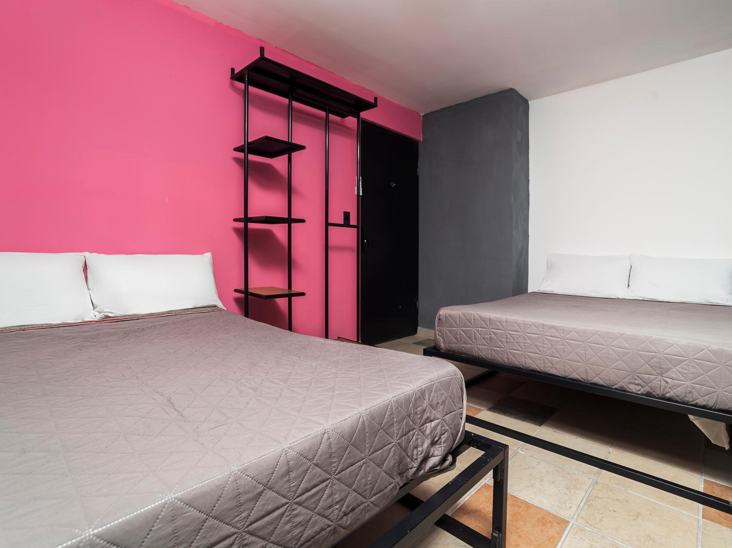 Twin Room - Photo 1