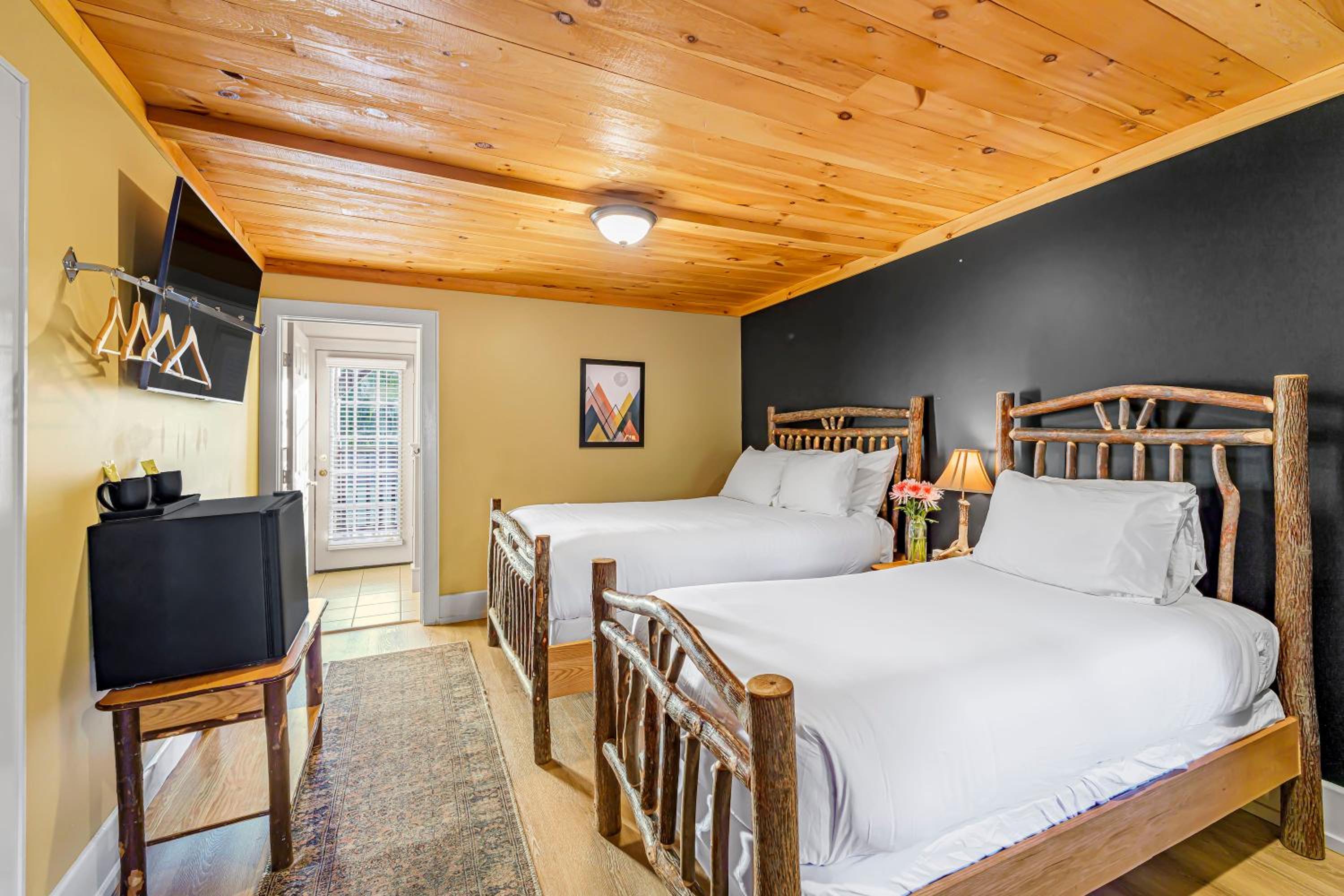 Standard Double Room - Photo 1