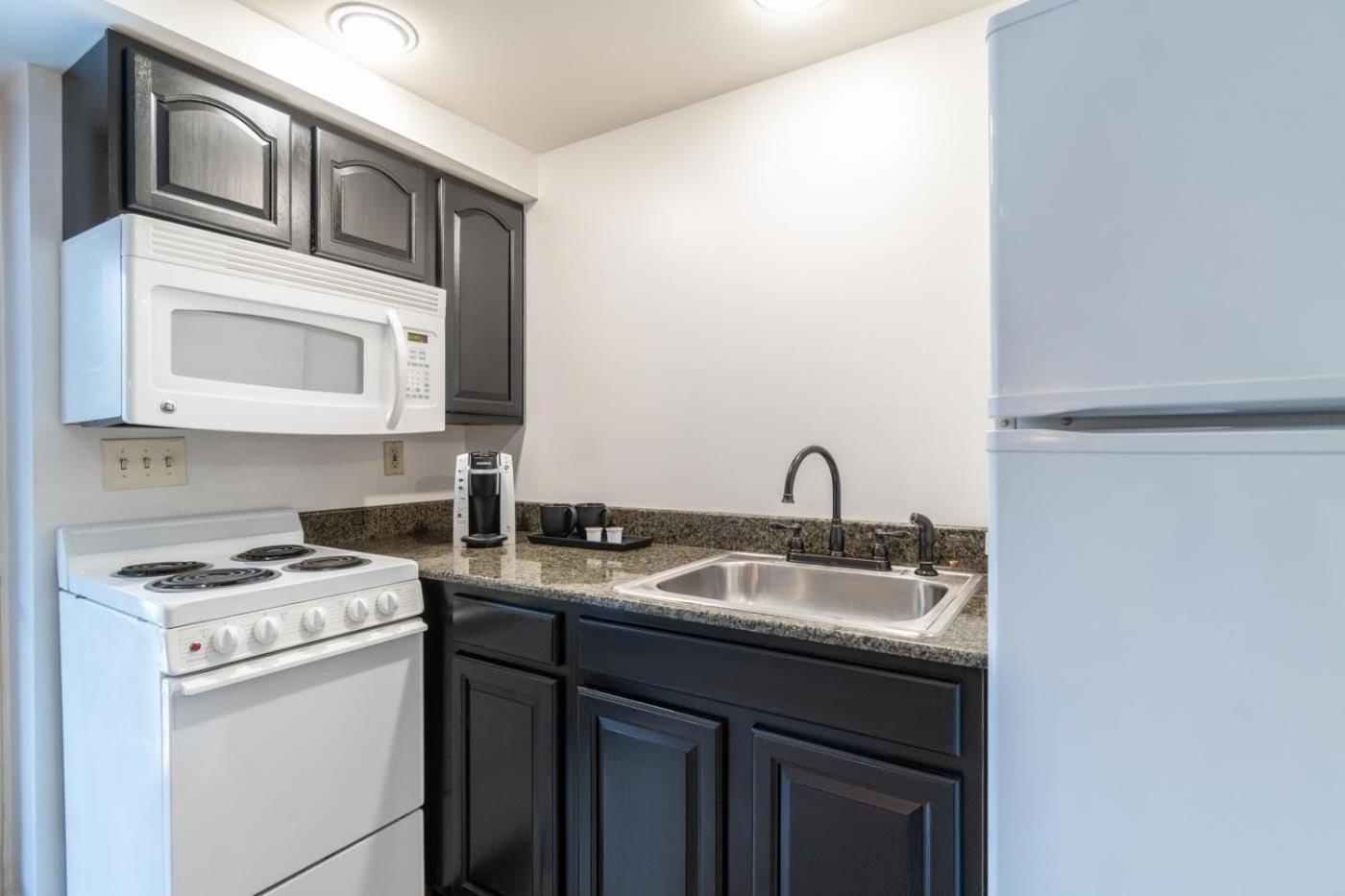Duplex Suite - Photo 6