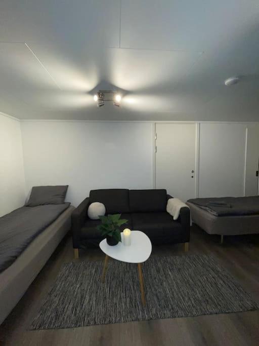 Studio Apartment photo 1