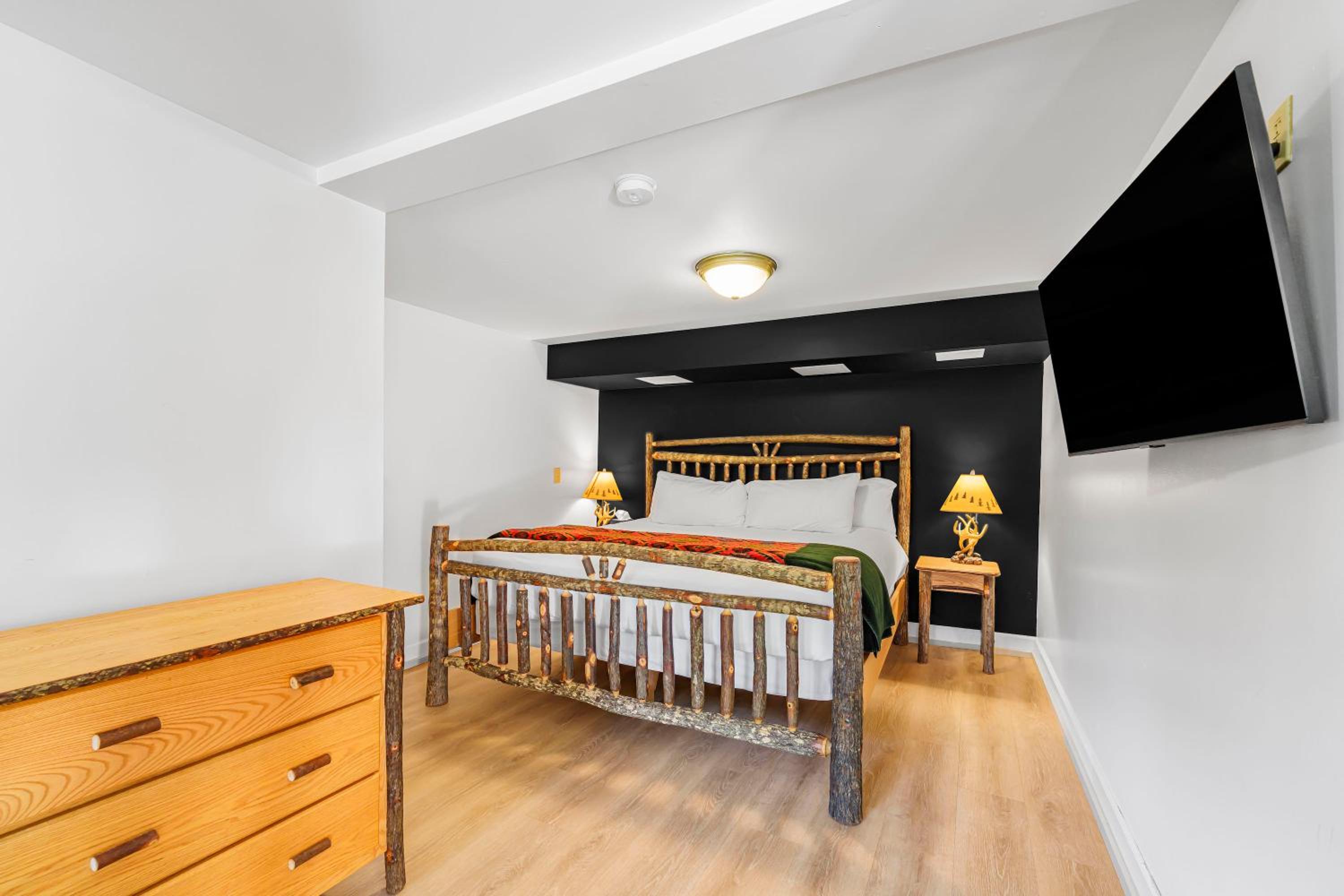 Two-Bedroom Suite - Photo 1