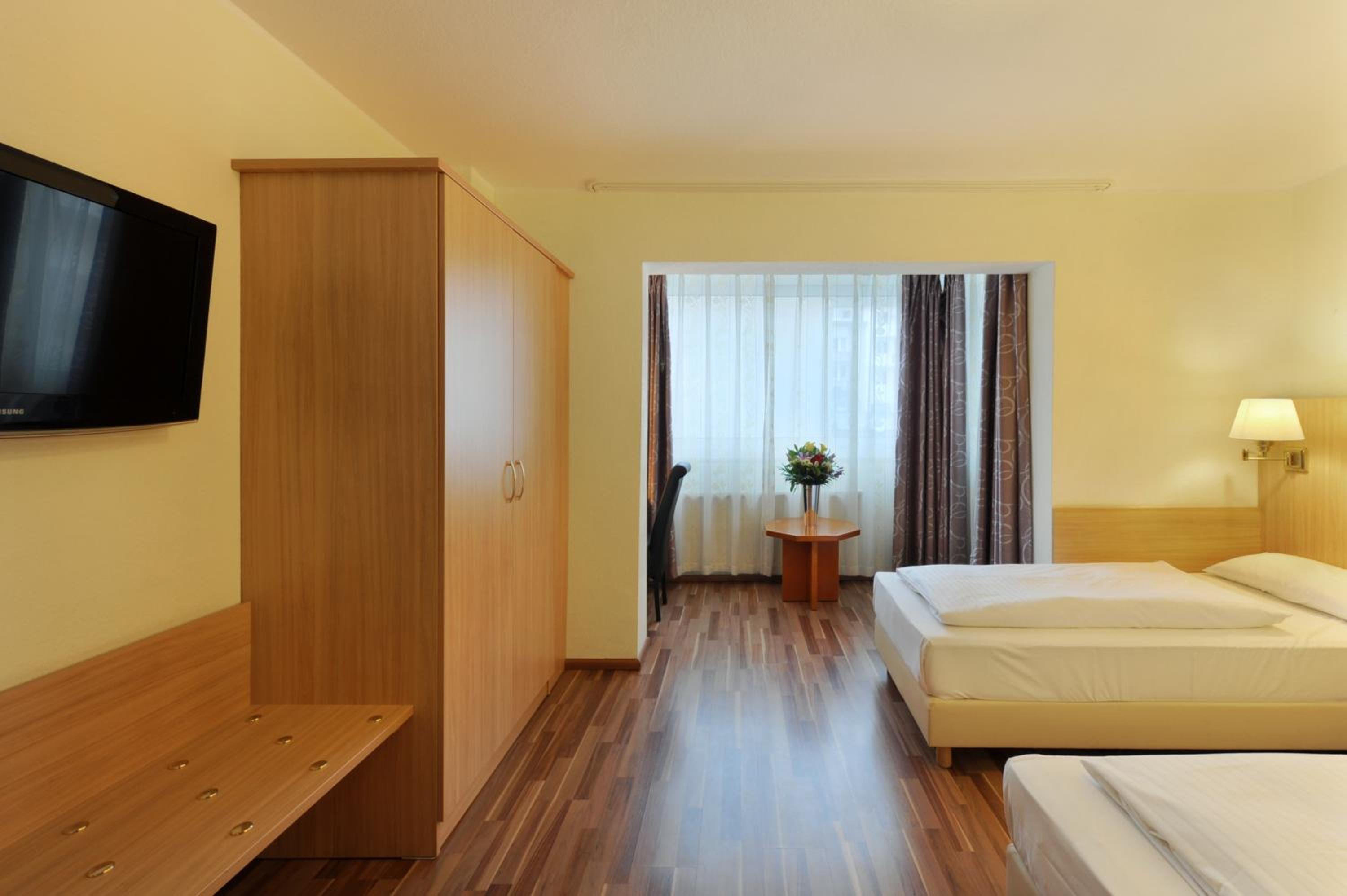Double or Twin Room - Photo 1