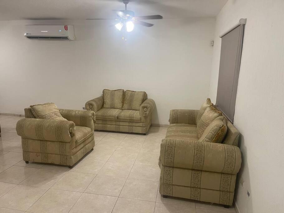 Three-Bedroom House photo 1