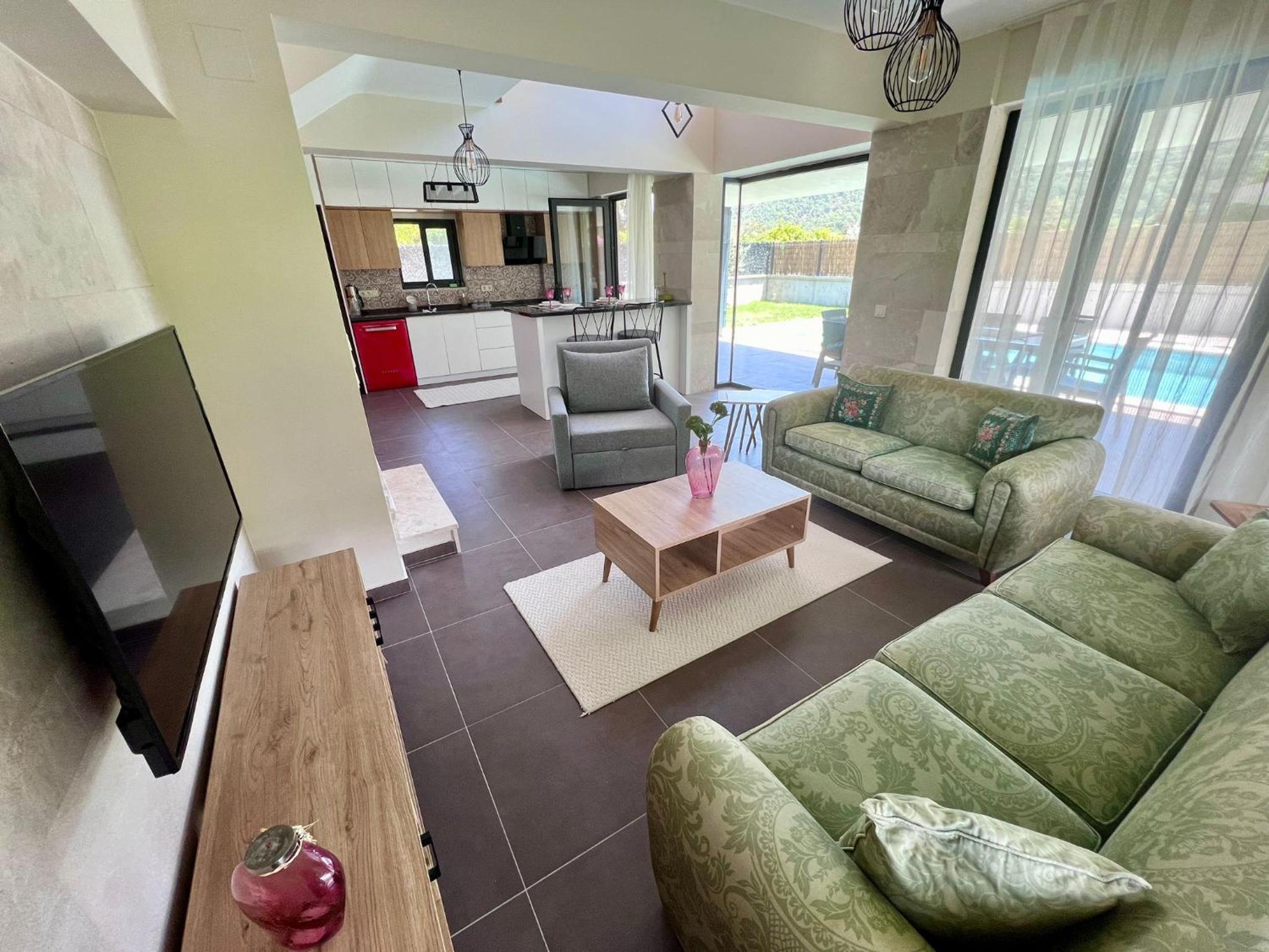 Villa photo 1