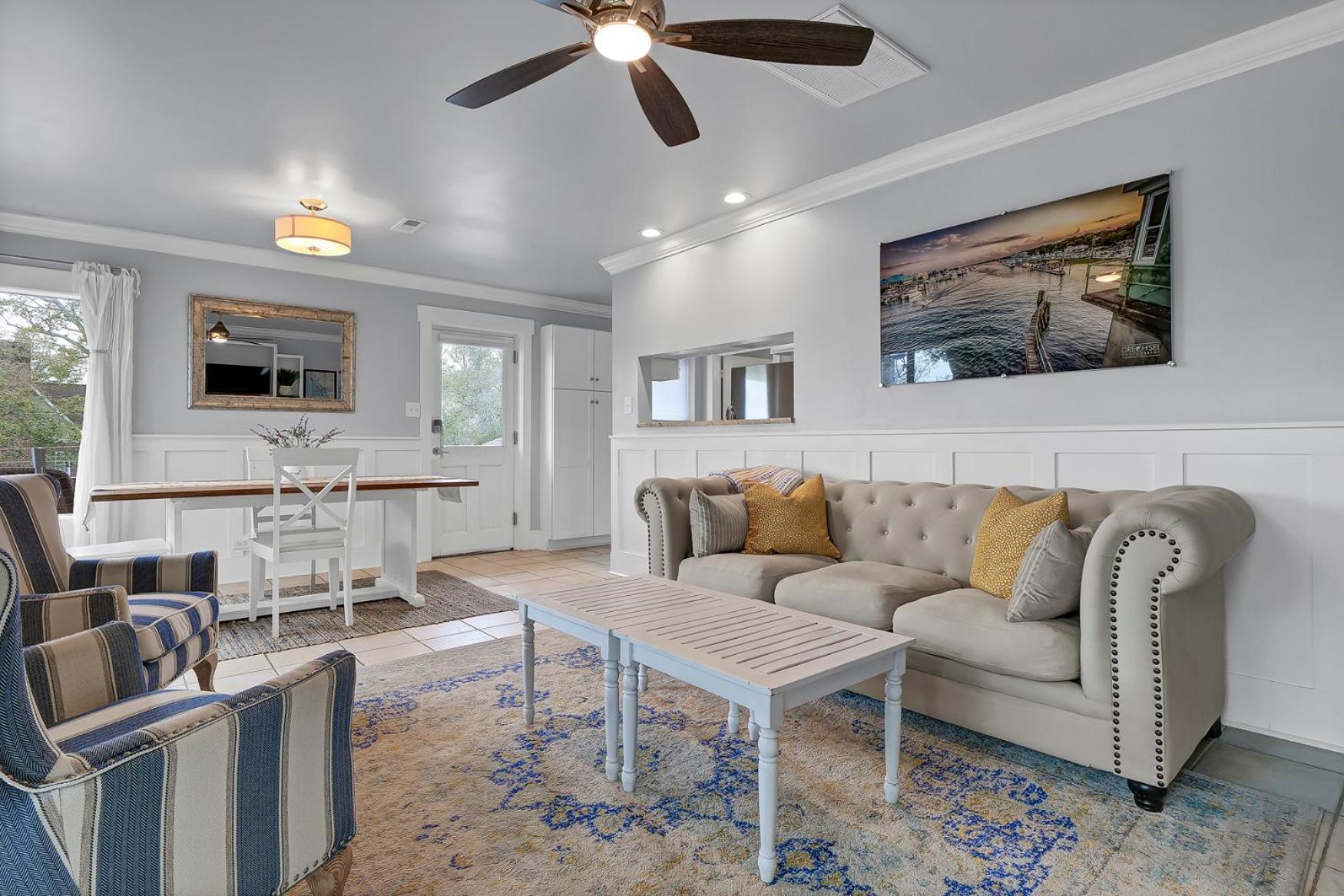 Classic One-Bedroom Apartment with King Bed photo 1