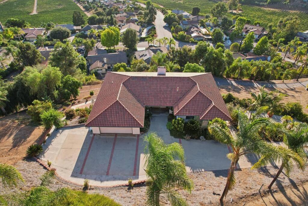 Villa photo 3