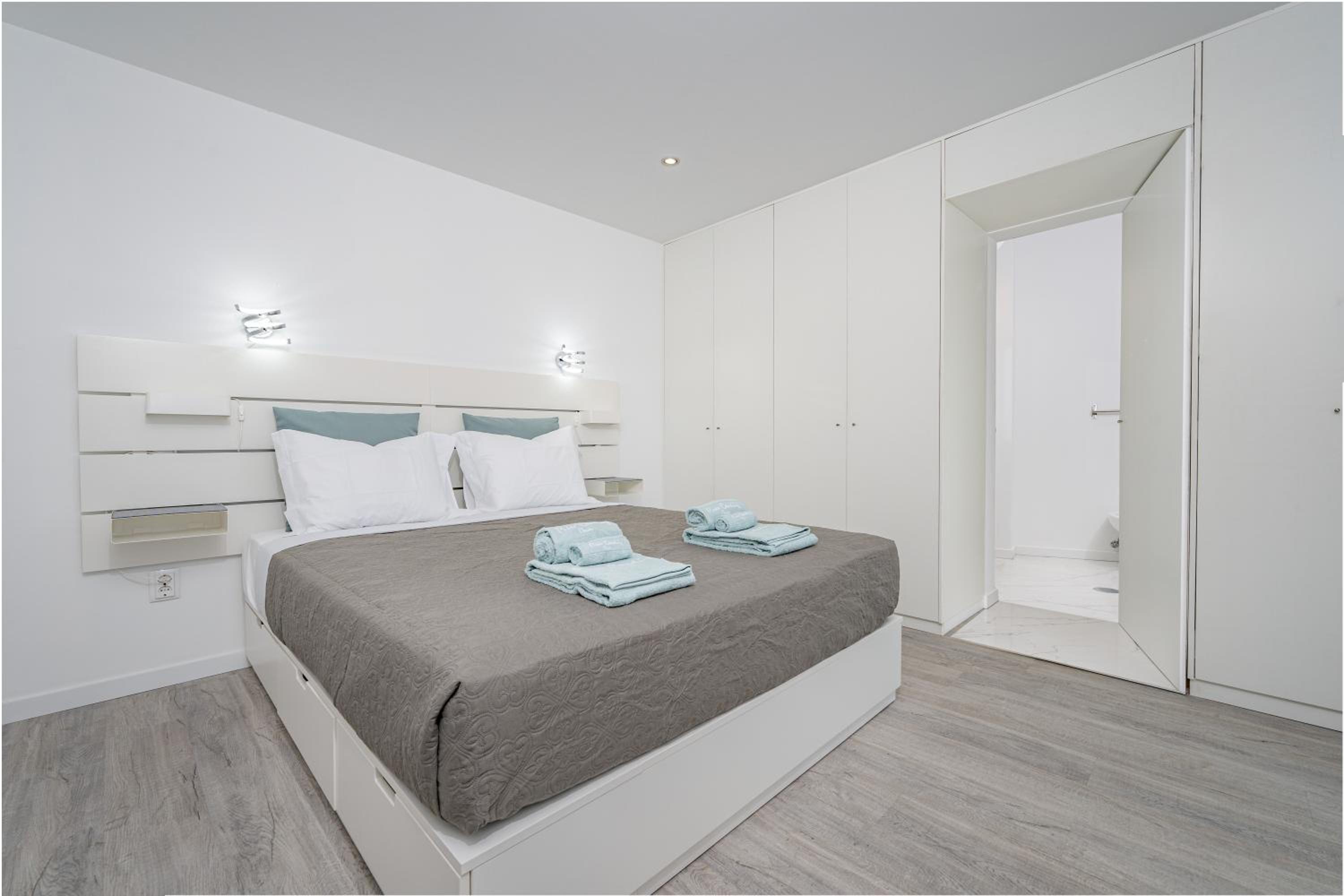 One-Bedroom House photo 1