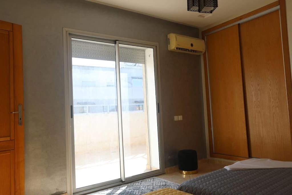 Three-Bedroom Apartment photo 1