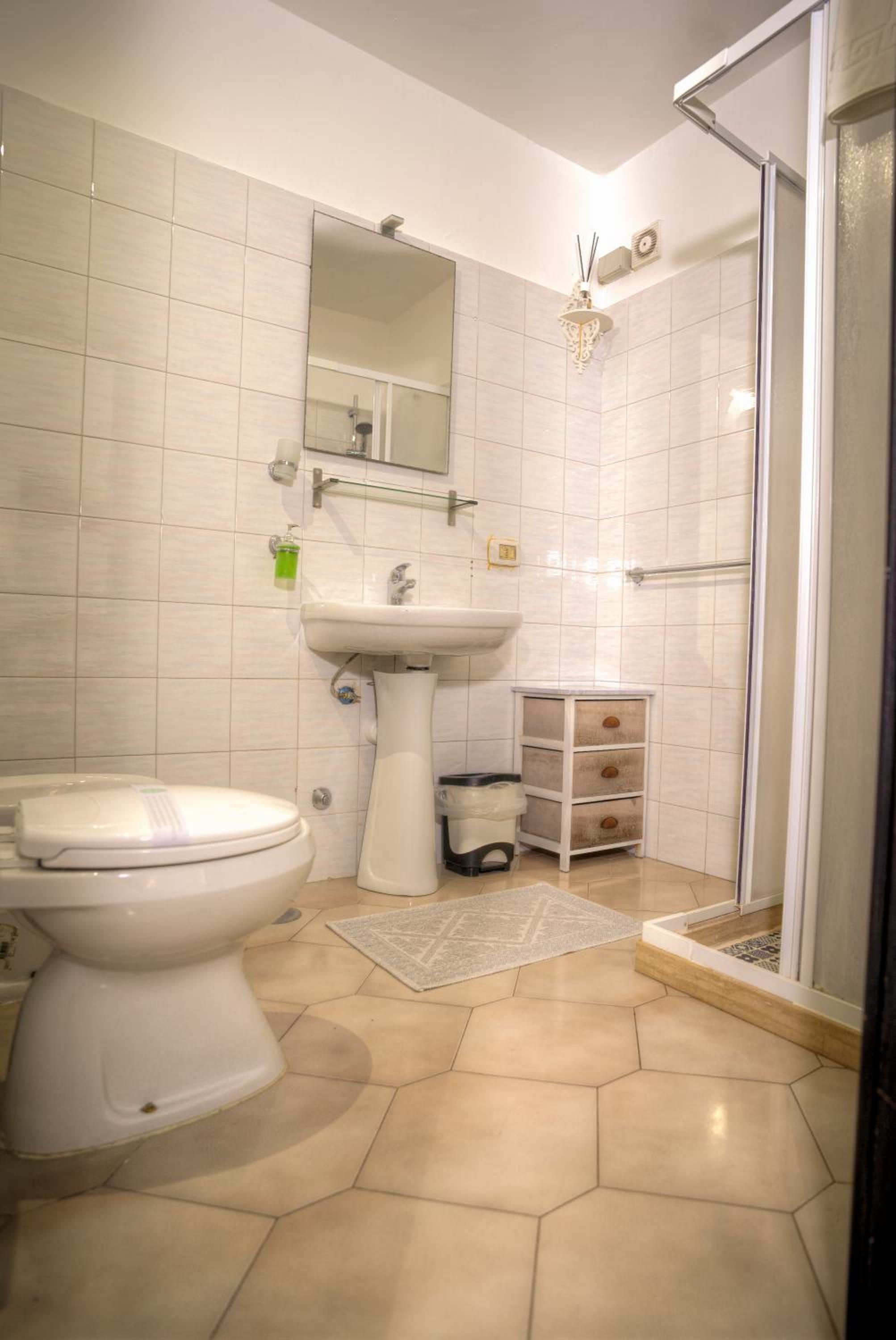 Small Double Room photo 3