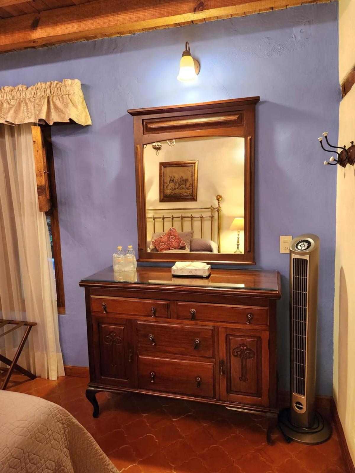 Two-Bedroom Suite - Photo 4