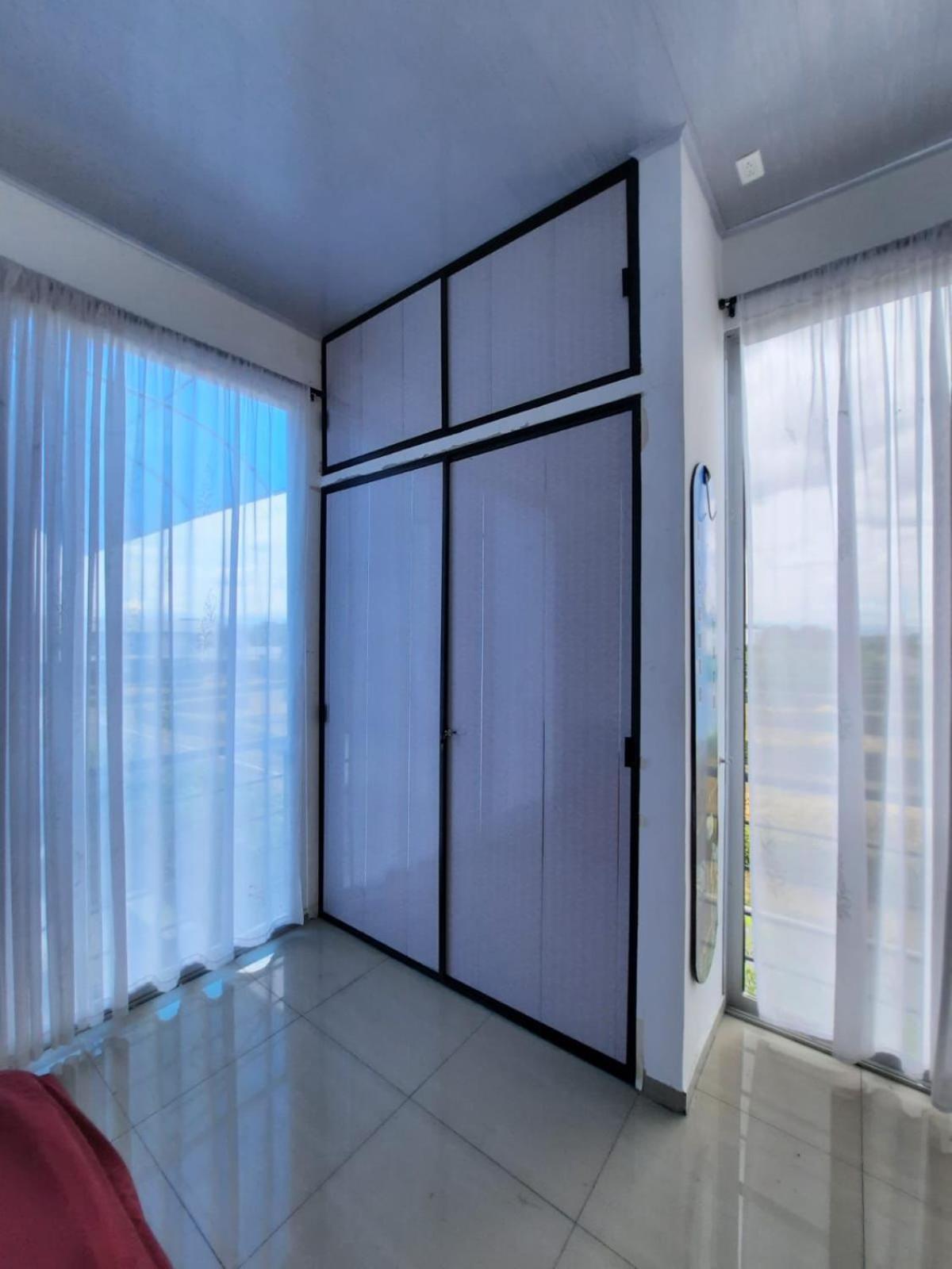 Four-Bedroom House photo 1