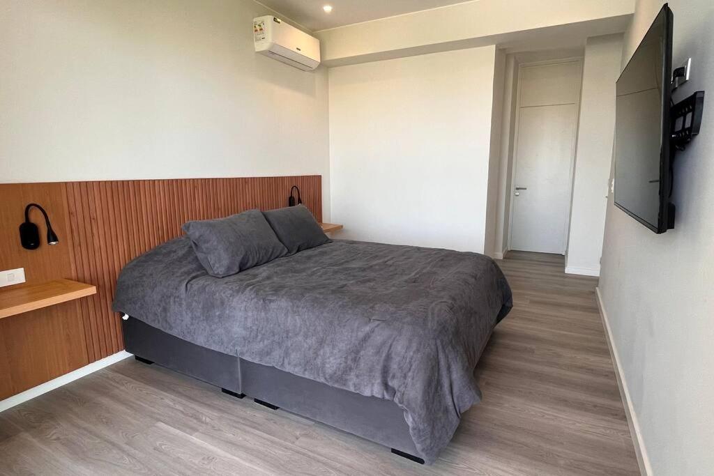 Three-Bedroom Apartment photo 2