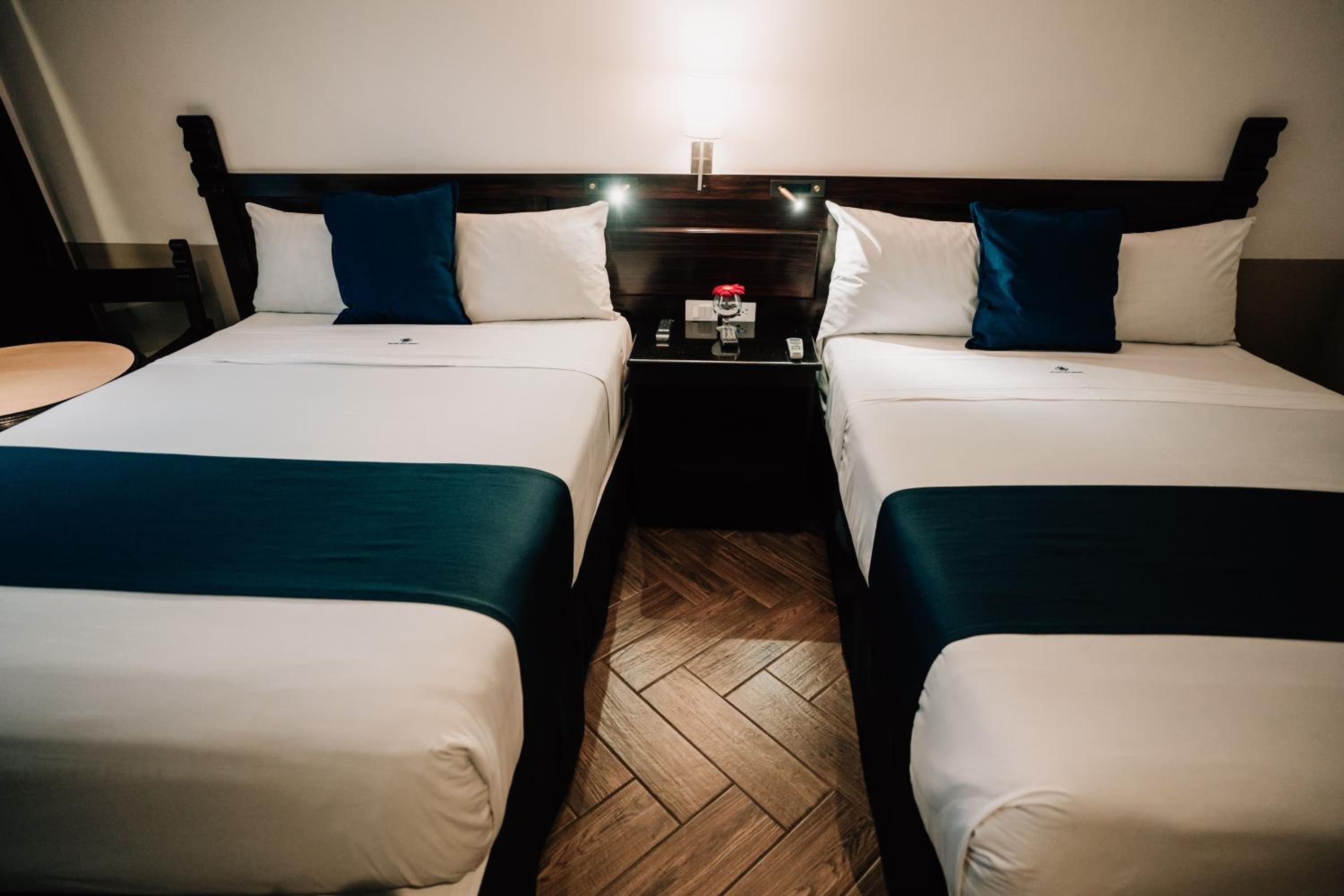 Deluxe Double Room with Two Double Beds photo 2