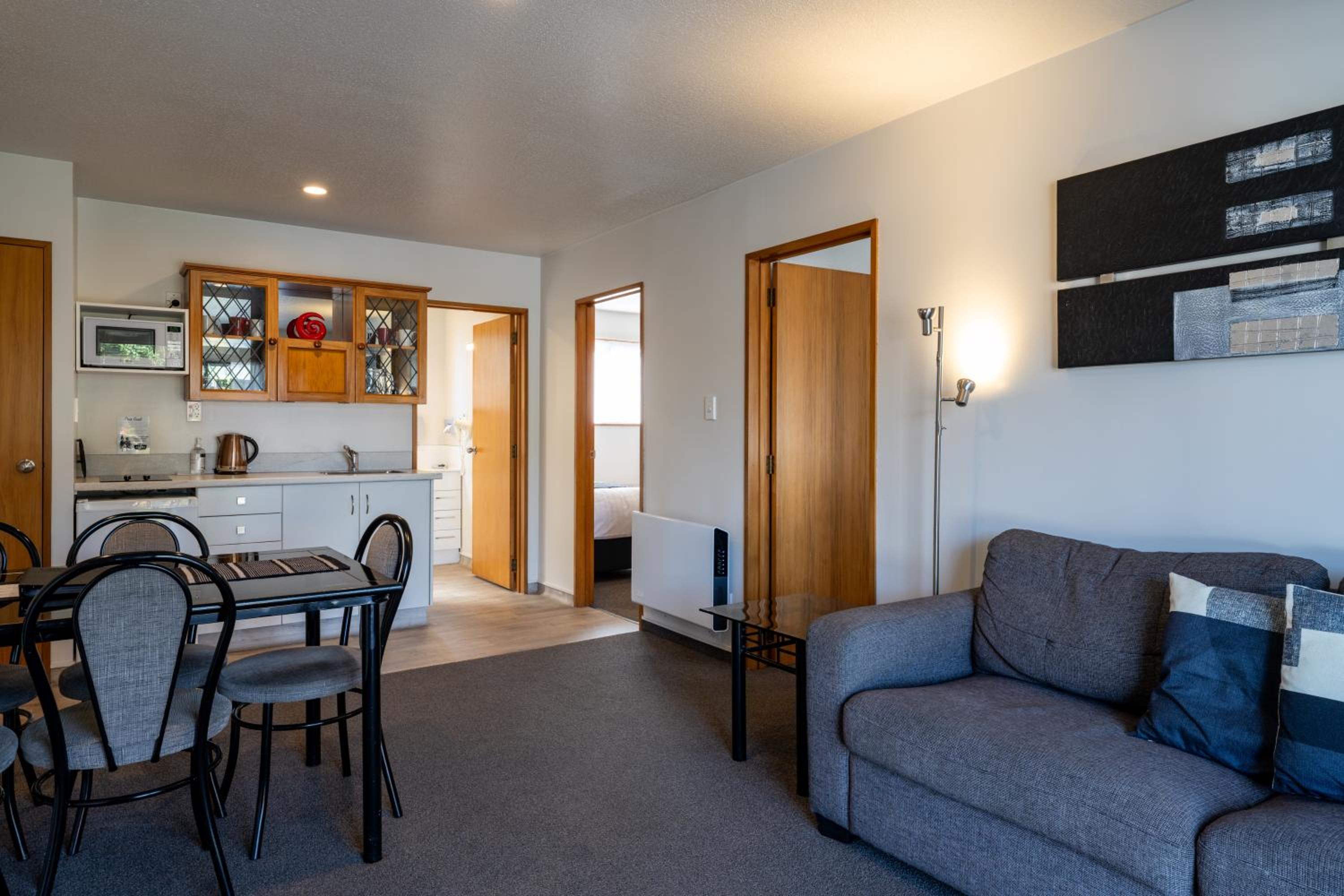 Two-Bedroom Apartment with Accessible Shower - Photo 1
