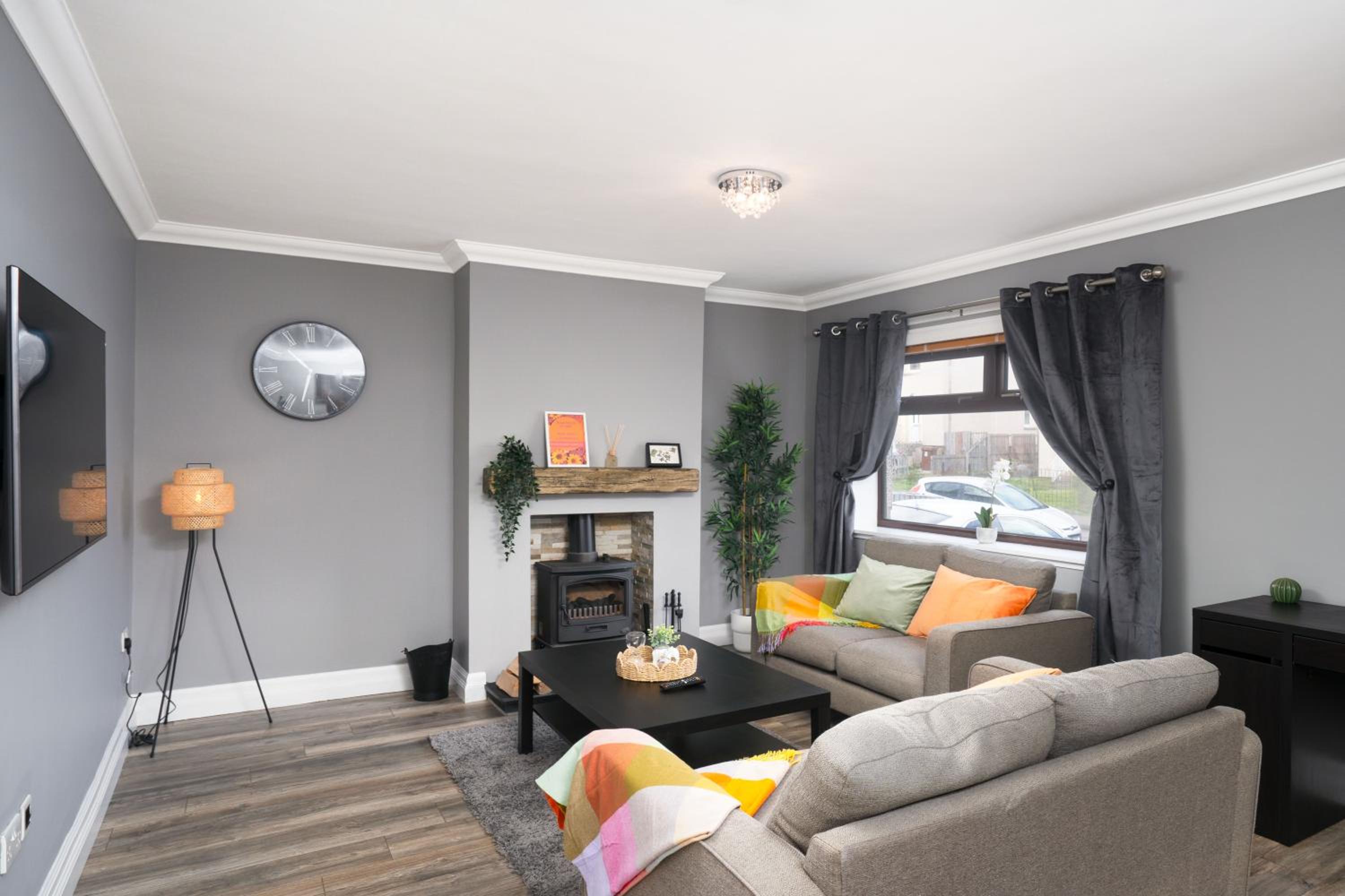 Three-Bedroom House photo 1