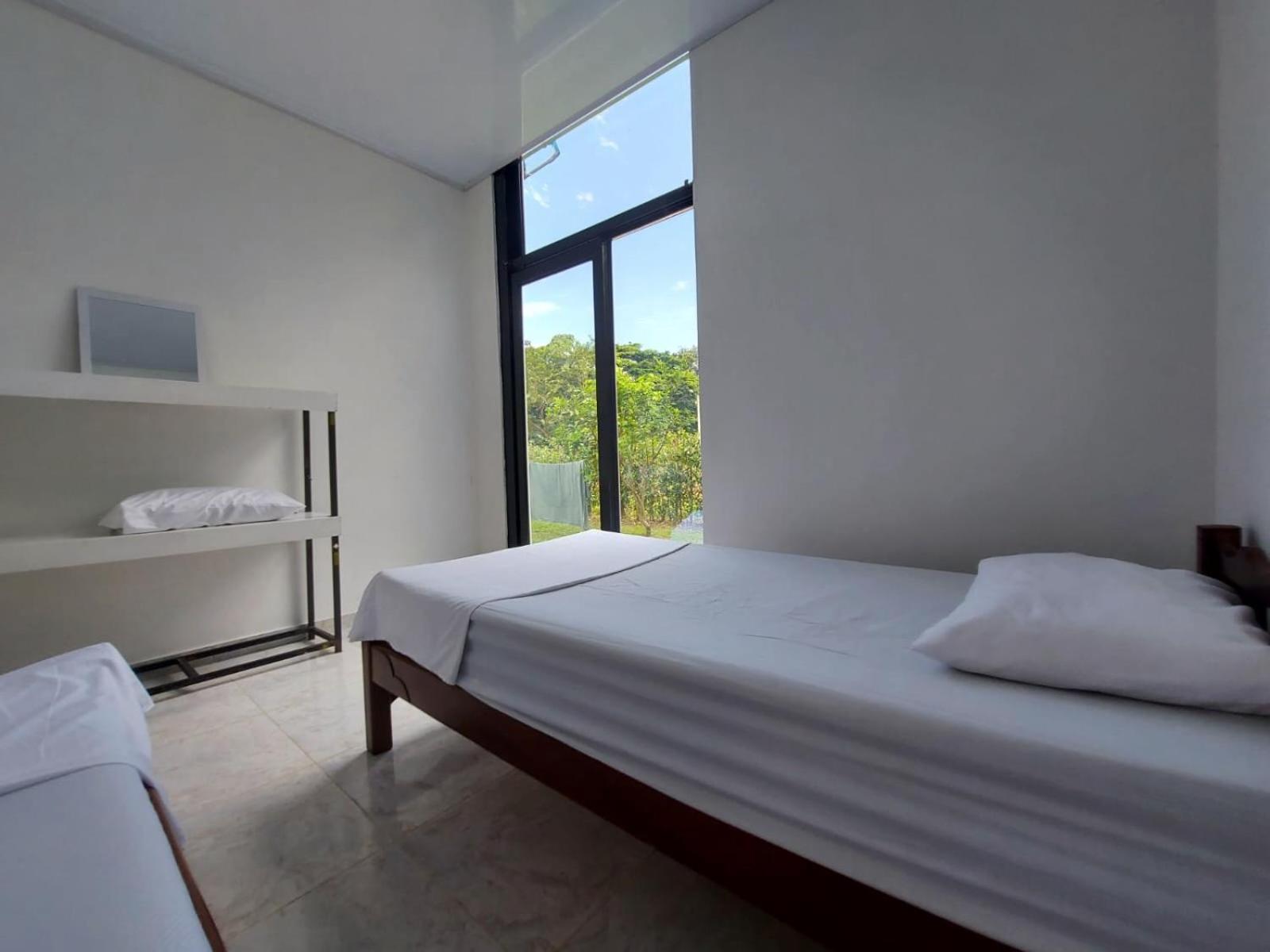 Four-Bedroom House photo 1