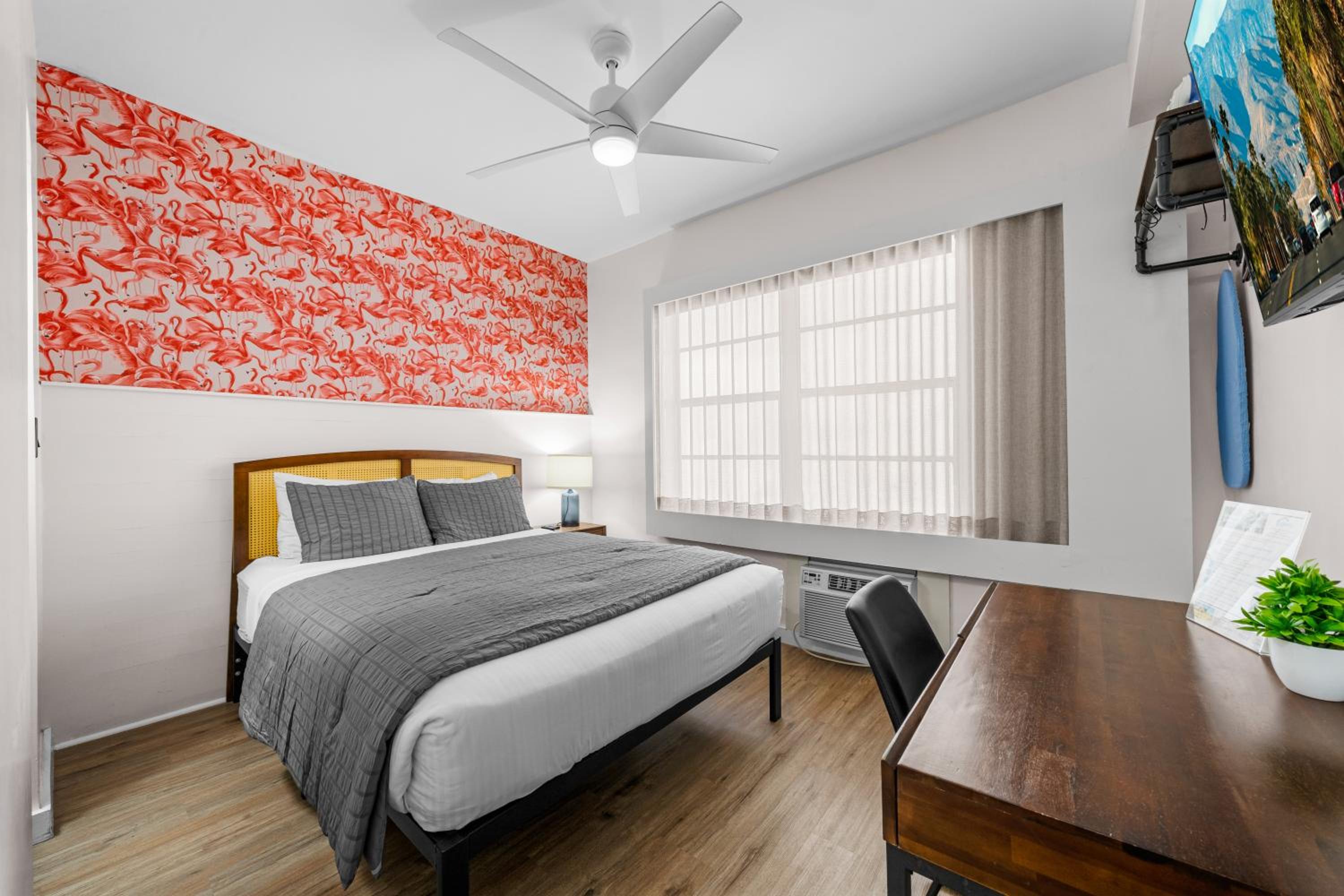 Standard Queen Room - Photo 1