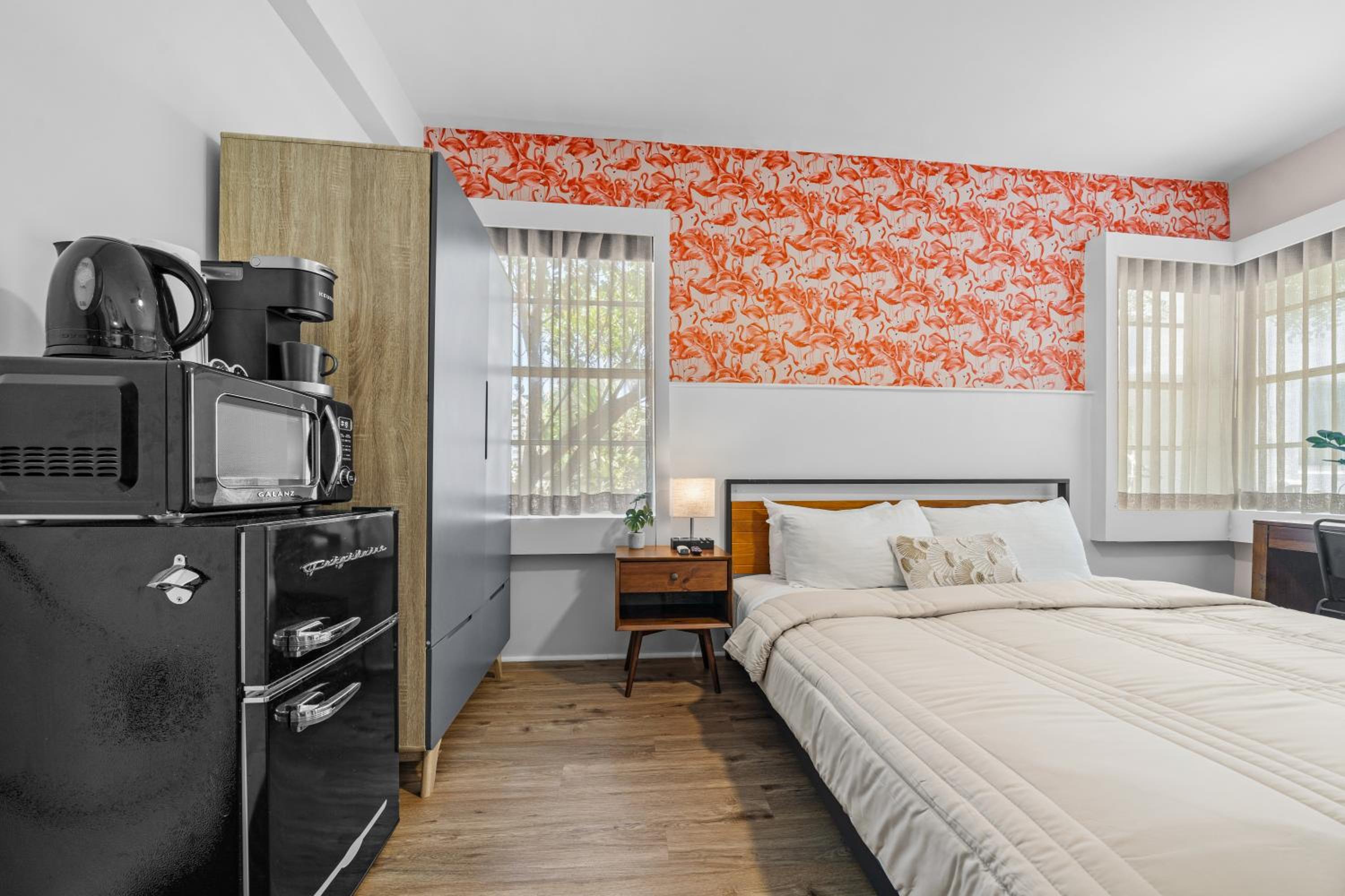 Superior King with Kitchenette - Photo 6