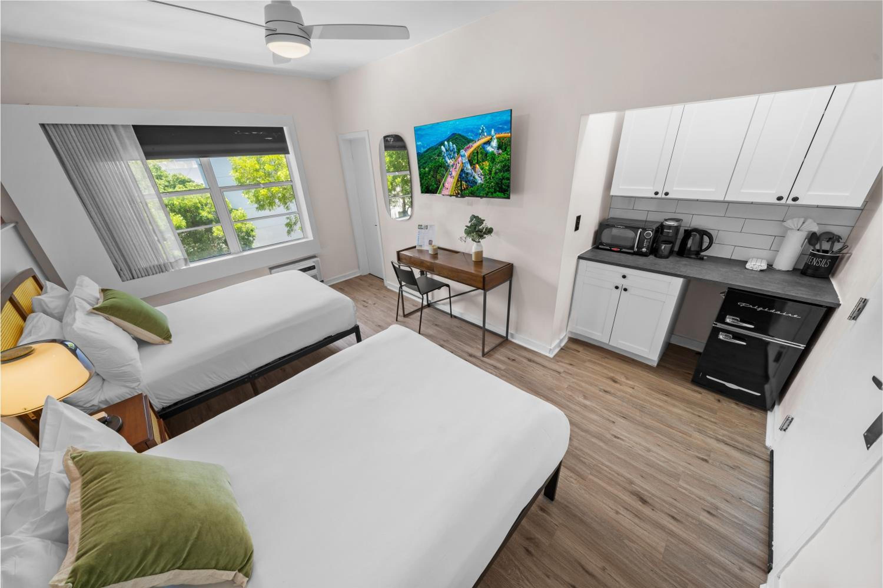 Deluxe Two Queen Beds with Kitchenette - Photo 3